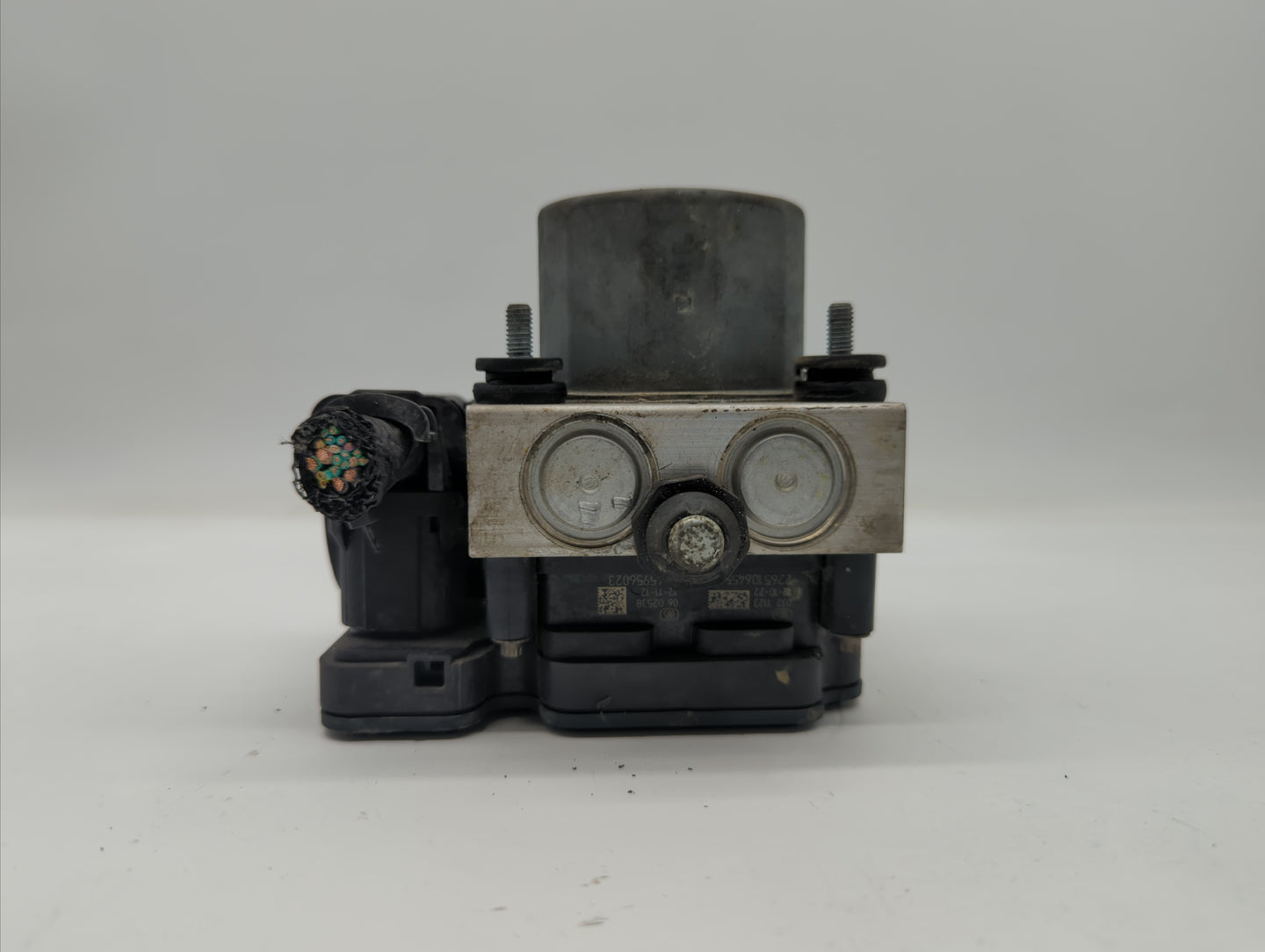 2013 Chrysler Town & Country ABS Pump Control Module Replacement P/N:P68183803AA P68183803AC, 2265106455, P68183803AB Fits O