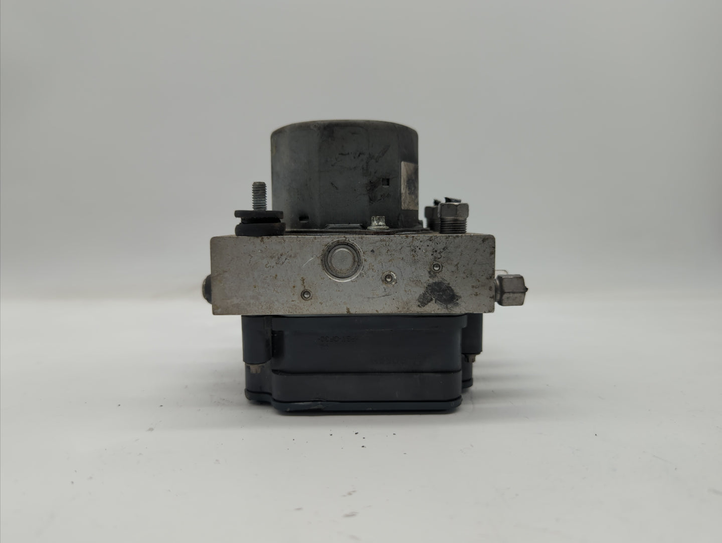 2013 Chrysler Town & Country ABS Pump Control Module Replacement P/N:P68183803AA P68183803AC, 2265106455, P68183803AB Fits O