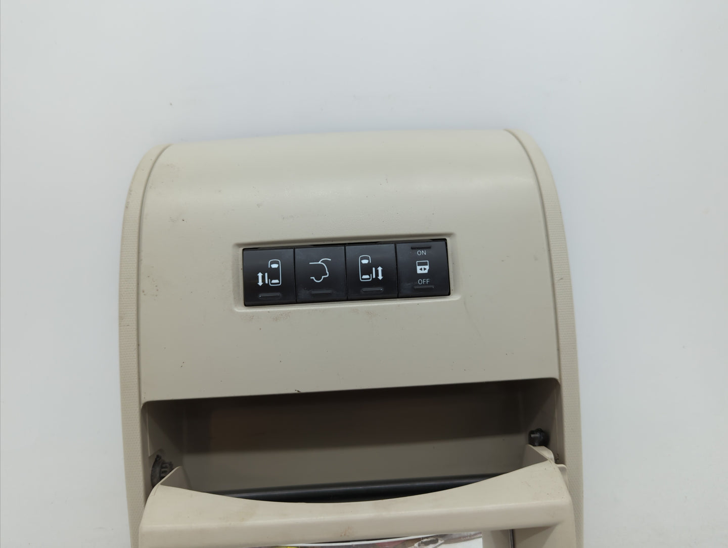 2013 Chrysler Town & Country Overhead Roof Console - Oemusedautoparts1.com