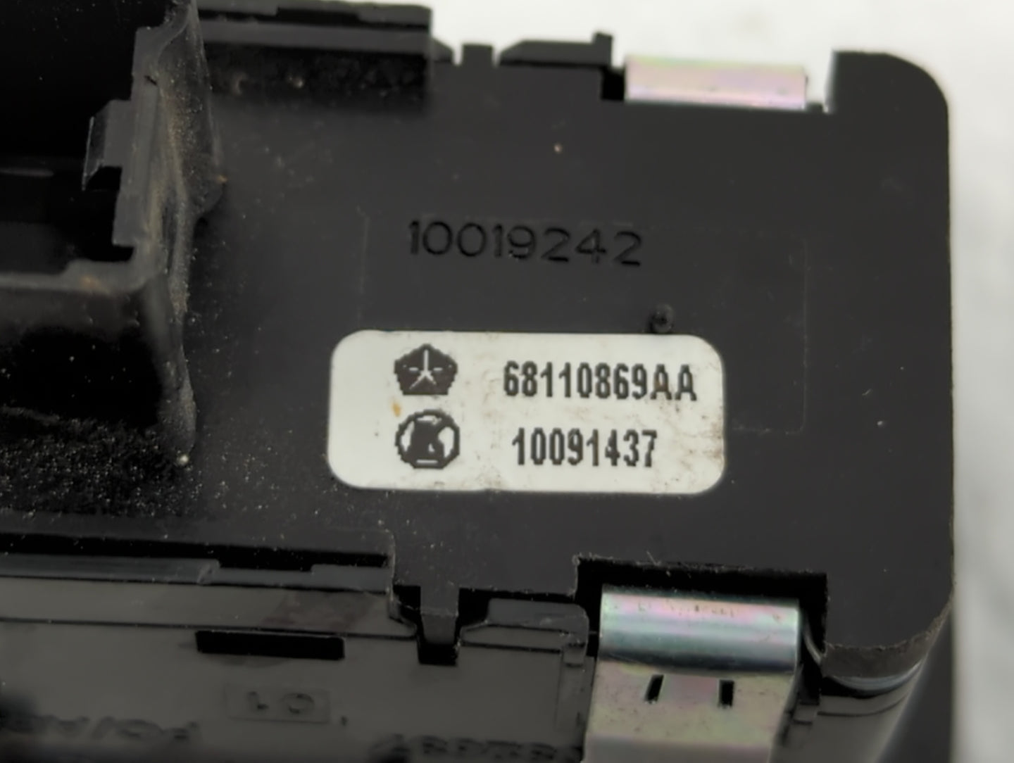 2012-2016 Chrysler Town & Country Master Power Window Switch Replacement Driver Side Left P/N:68110869AA 68110871AA Fits OEM