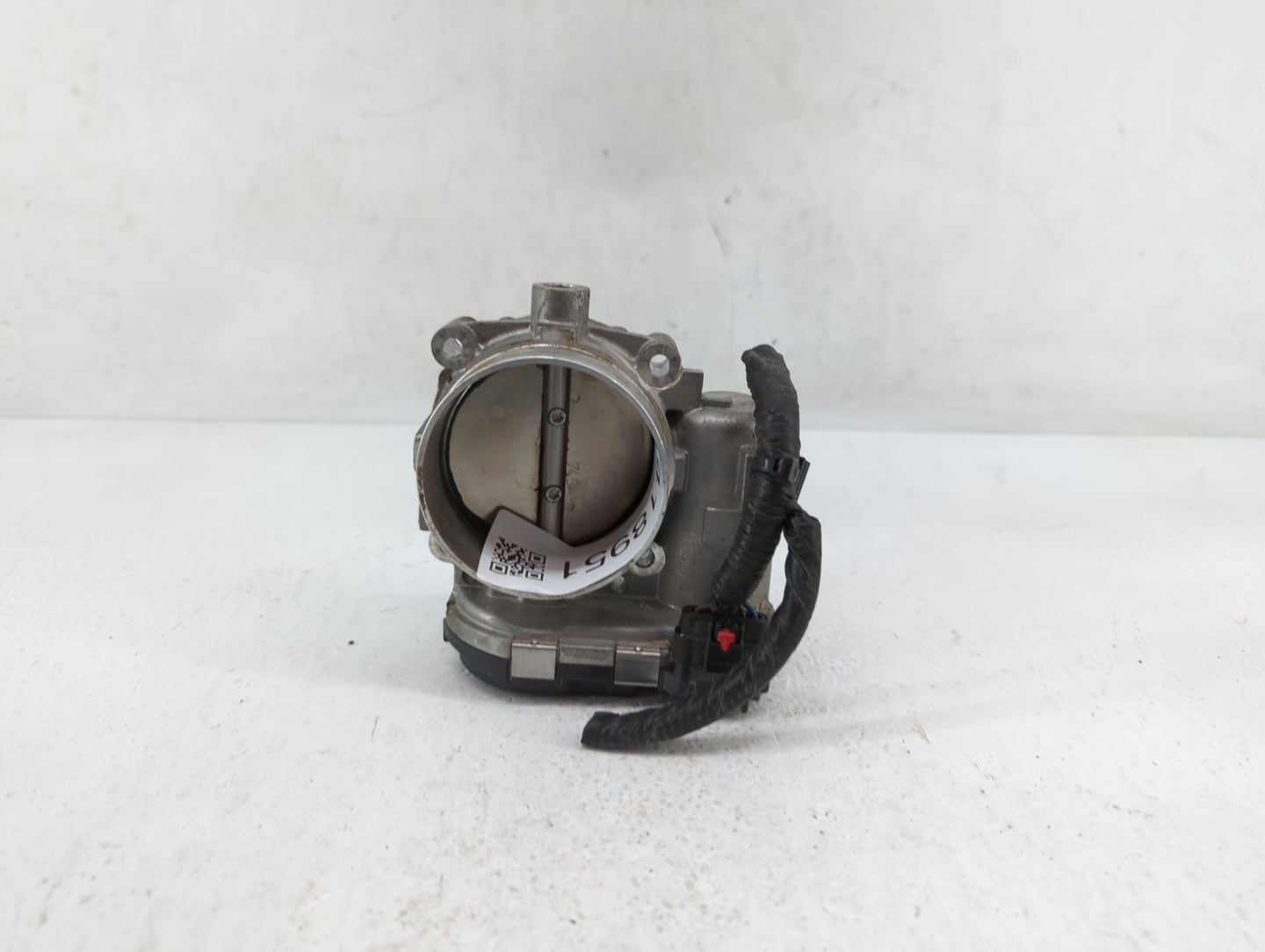 2011-2016 Chrysler Town & Country Throttle Body P/N:05184349AC Fits OEM Used Auto Parts - Oemusedautoparts1.com
