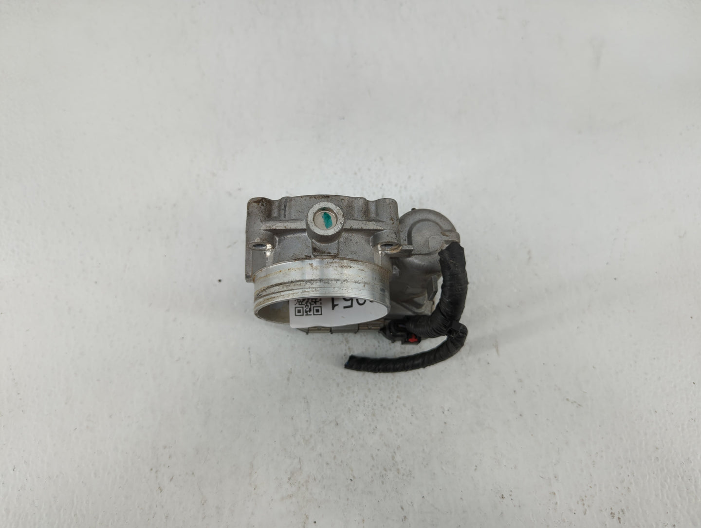 2011-2016 Chrysler Town & Country Throttle Body P/N:05184349AC Fits OEM Used Auto Parts - Oemusedautoparts1.com