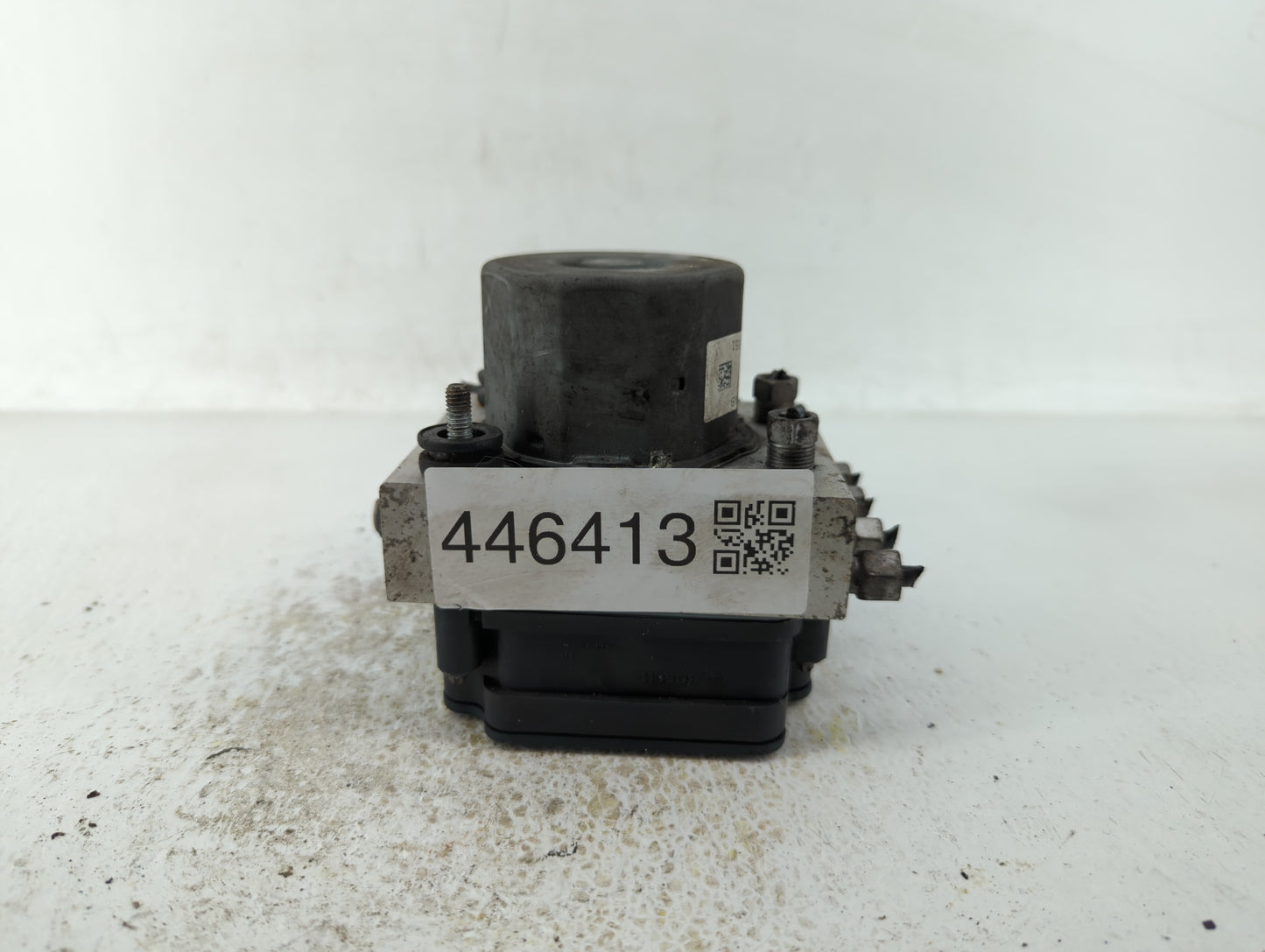 2013 Chrysler Town & Country ABS Pump Control Module Replacement P/N:P68183803AB Fits OEM Used Auto Parts - Oemusedautoparts