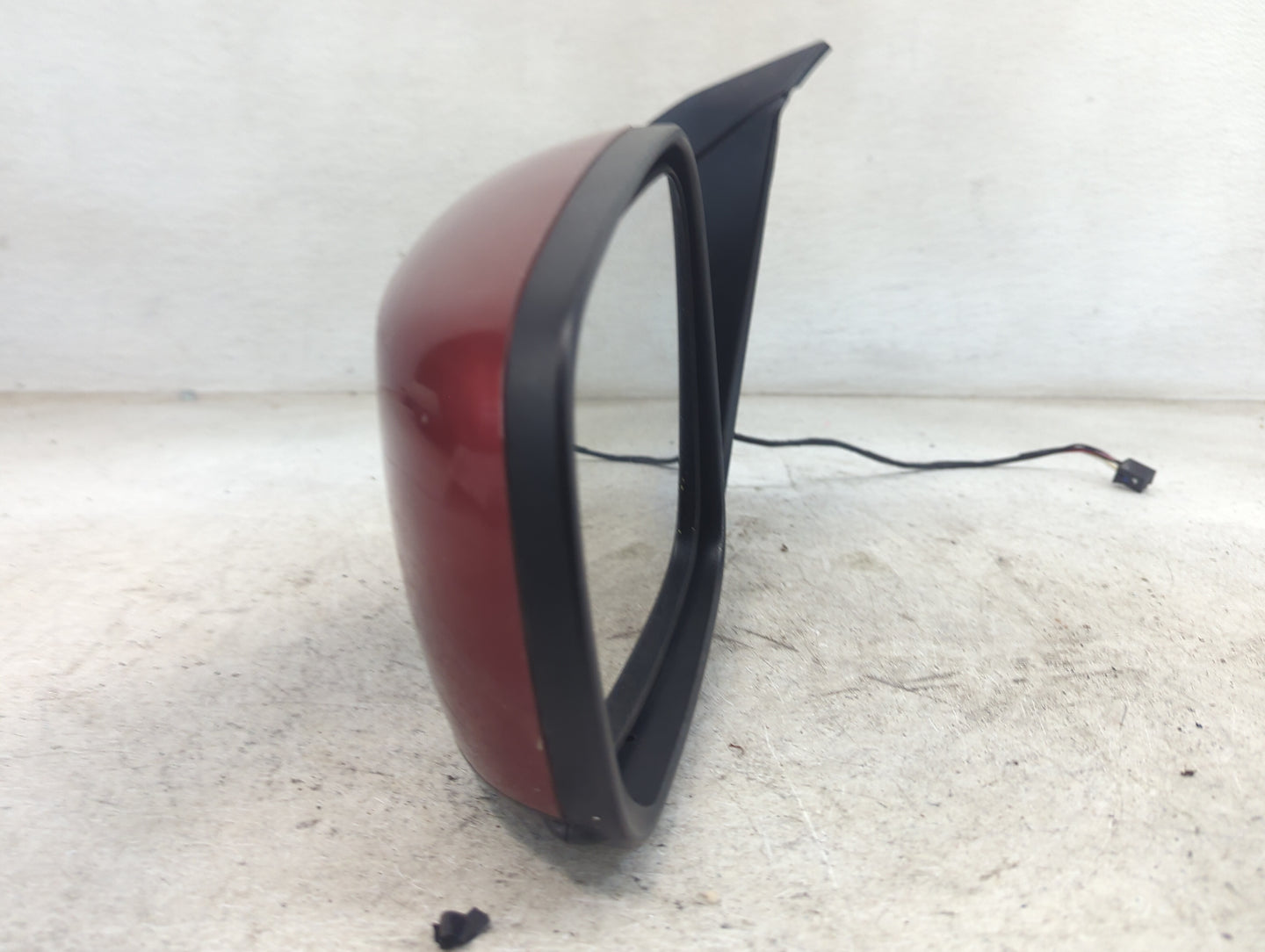 2011-2016 Chrysler Town & Country Driver Side View Mirror - Left Door Mirror OEM Used - Oemusedautoparts1.com