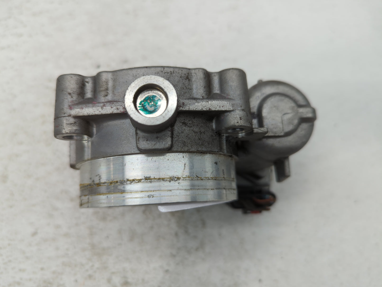 2011-2016 Chrysler Town & Country Throttle Body P/N:05184349AC Fits OEM Used Auto Parts - Oemusedautoparts1.com