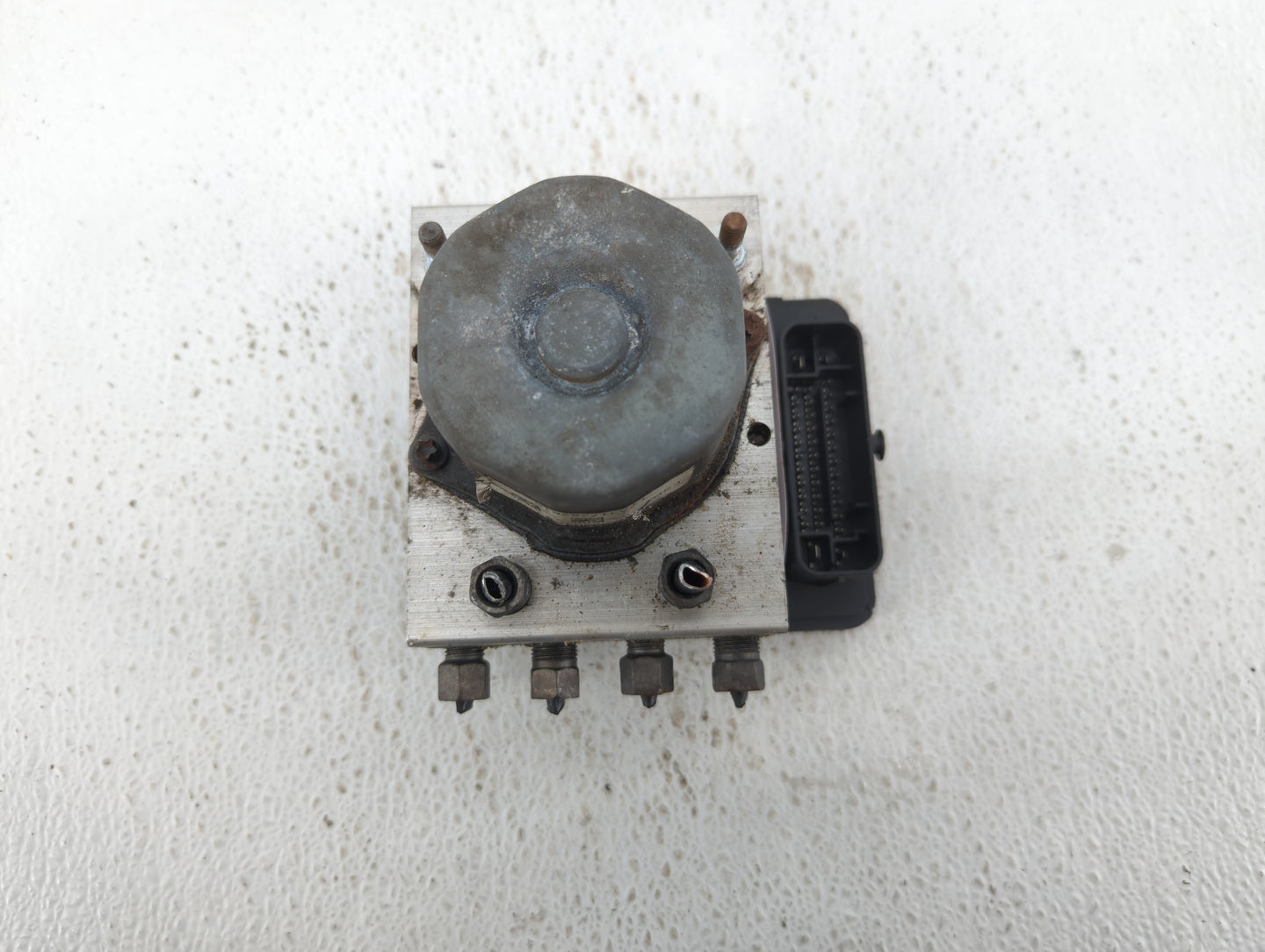 2013 Chrysler Town & Country ABS Pump Control Module Replacement P/N:P68183803AA Fits OEM Used Auto Parts - Oemusedautoparts