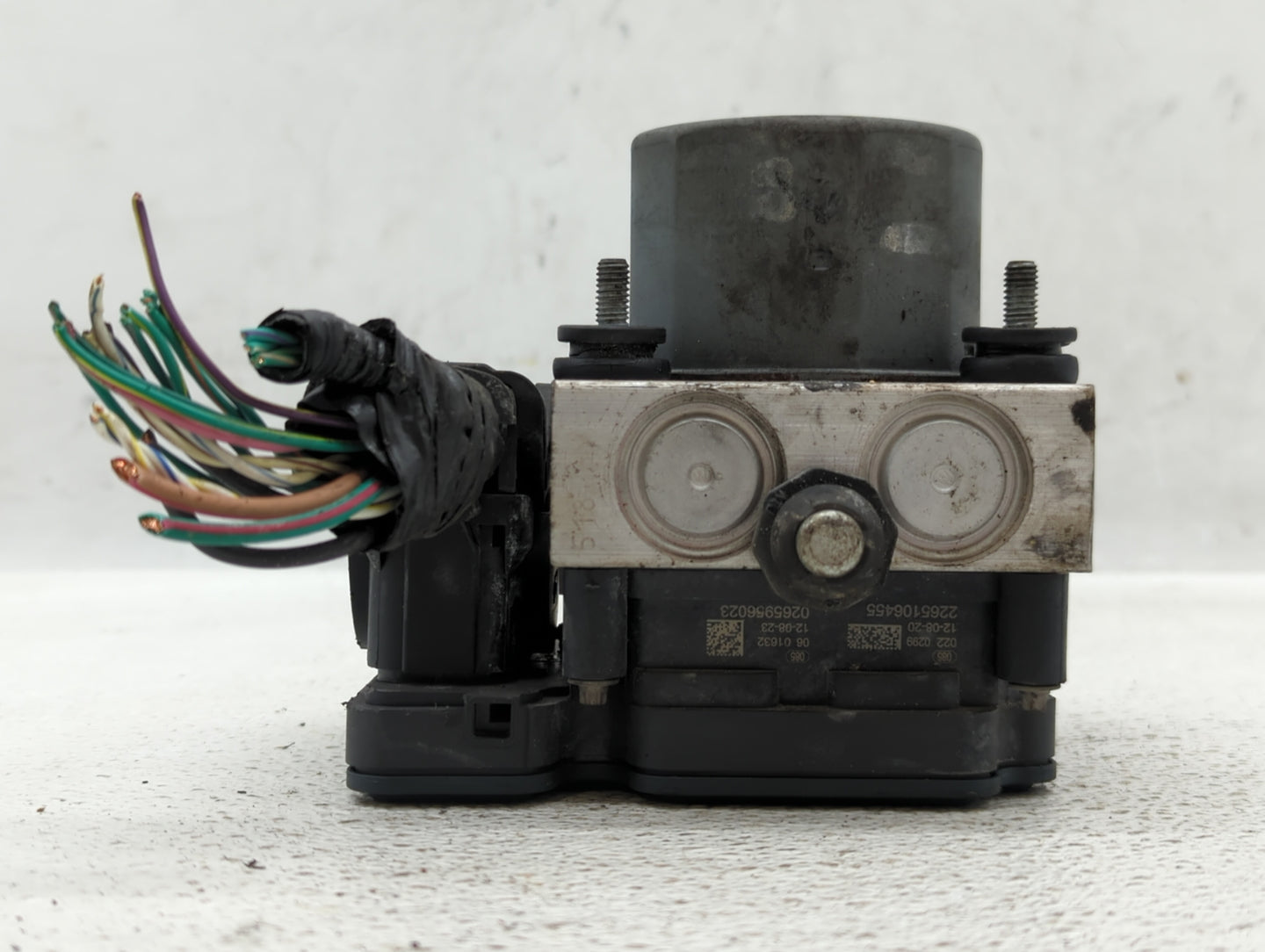 2013 Chrysler Town & Country ABS Pump Control Module Replacement P/N:68183803AA Fits OEM Used Auto Parts - Oemusedautoparts1