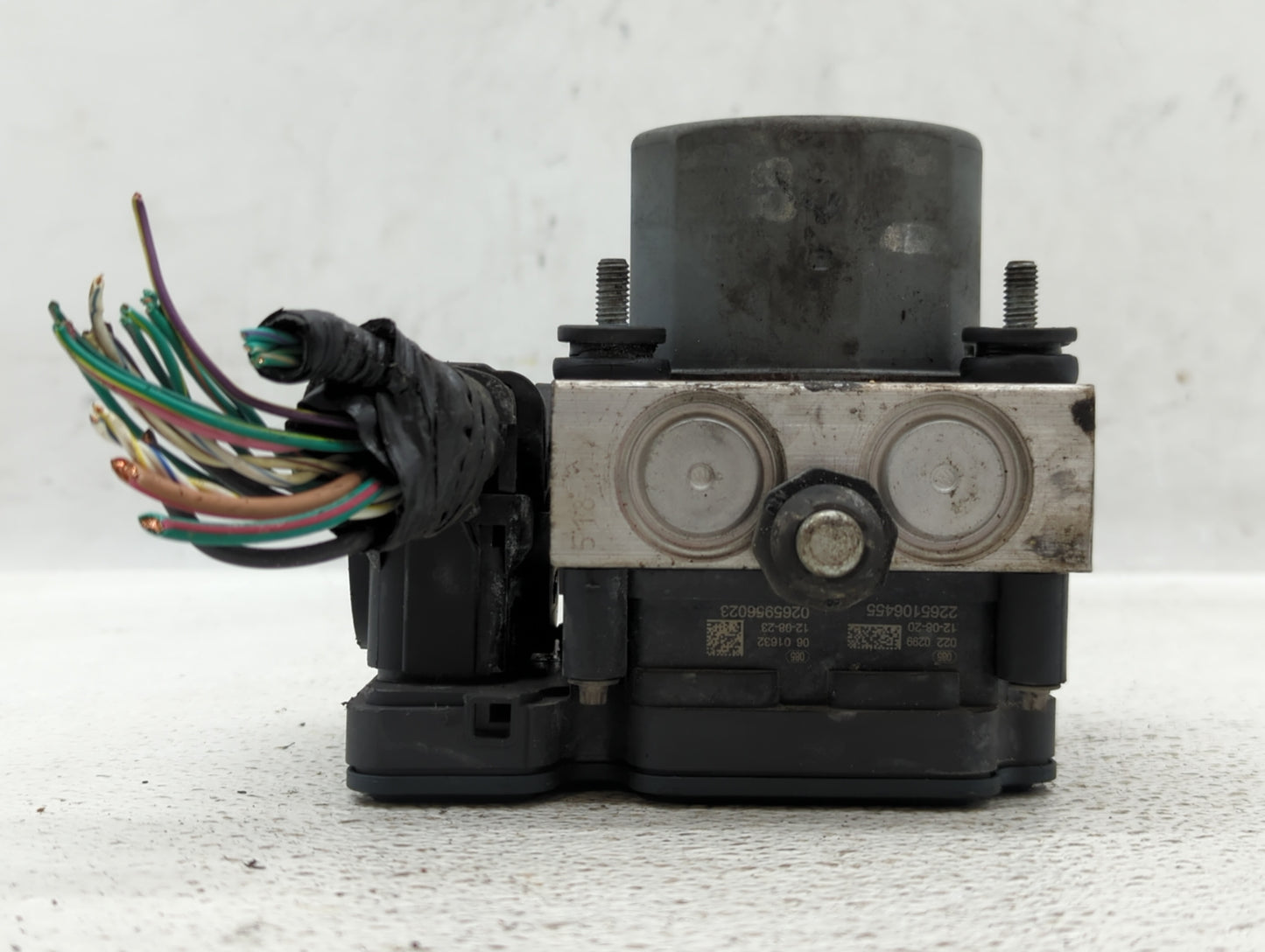 2013 Chrysler Town & Country ABS Pump Control Module Replacement P/N:68183803AA Fits OEM Used Auto Parts - Oemusedautoparts1