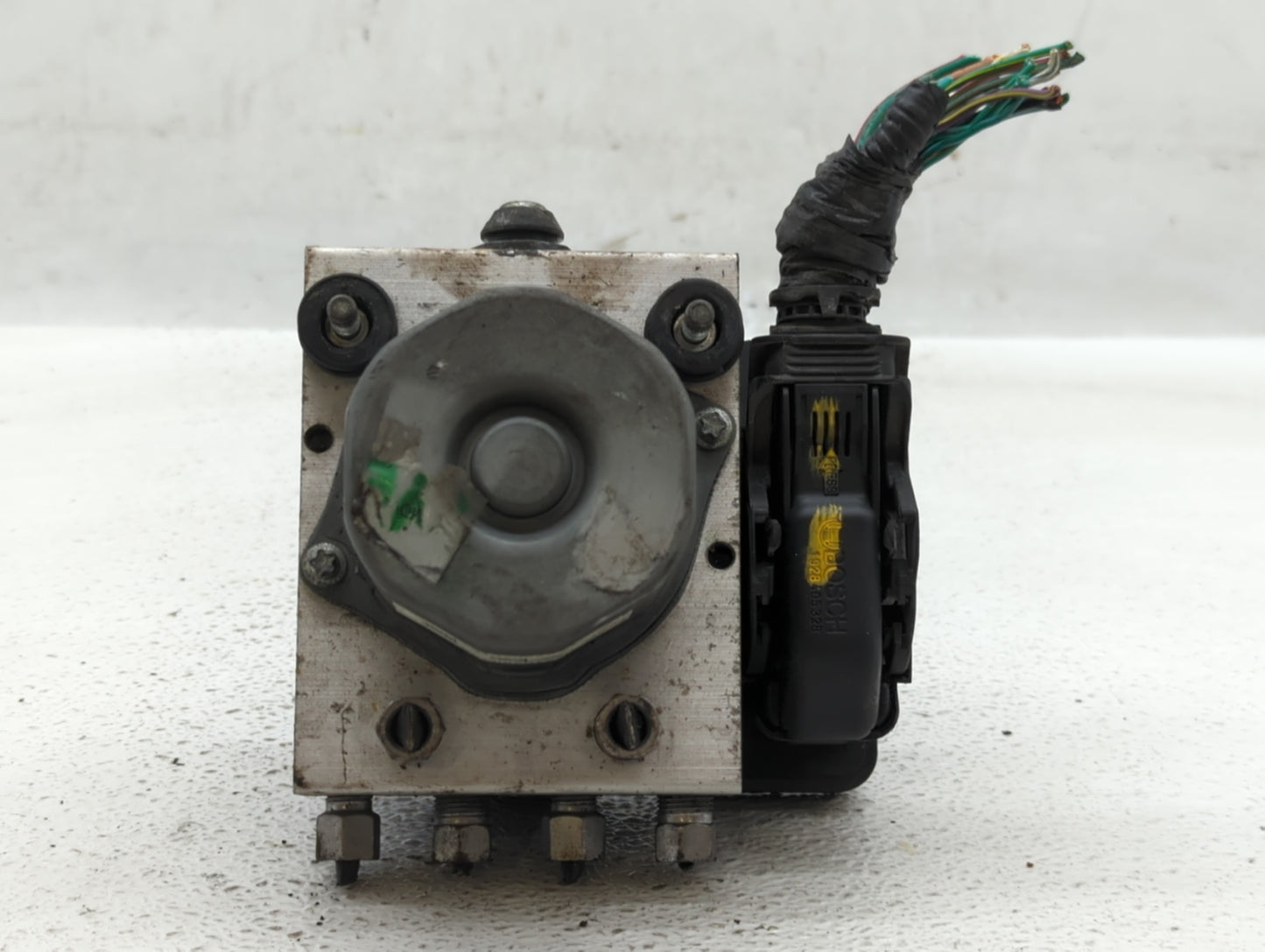 2013 Chrysler Town & Country ABS Pump Control Module Replacement P/N:68183803AA Fits OEM Used Auto Parts - Oemusedautoparts1