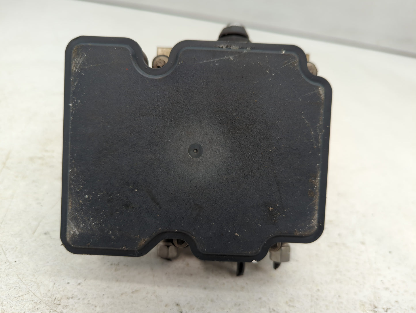 2013 Chrysler Town & Country ABS Pump Control Module Replacement P/N:68183803AA Fits OEM Used Auto Parts - Oemusedautoparts1