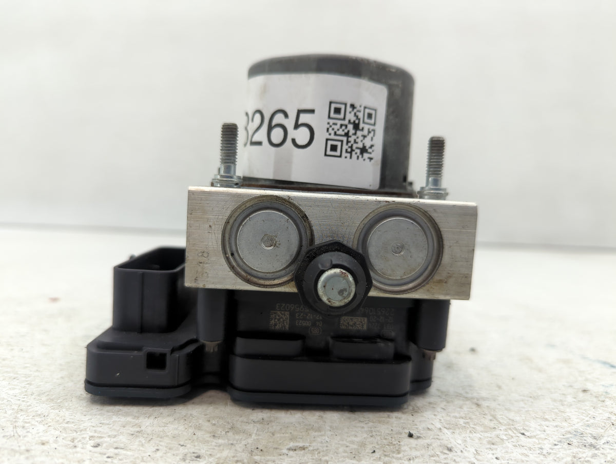 2013 Chrysler Town & Country Anti-Lock Brake ABS Pump Module Actuator OEM P/N:P68183803AB Fits OEM Used Auto Parts - Oemused