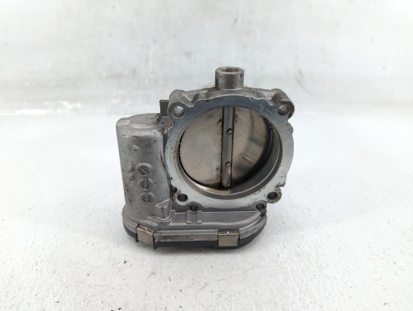 2011-2016 Chrysler Town & Country Throttle Body P/N:05184 349AC Fits OEM Used Auto Parts - Oemusedautoparts1.com