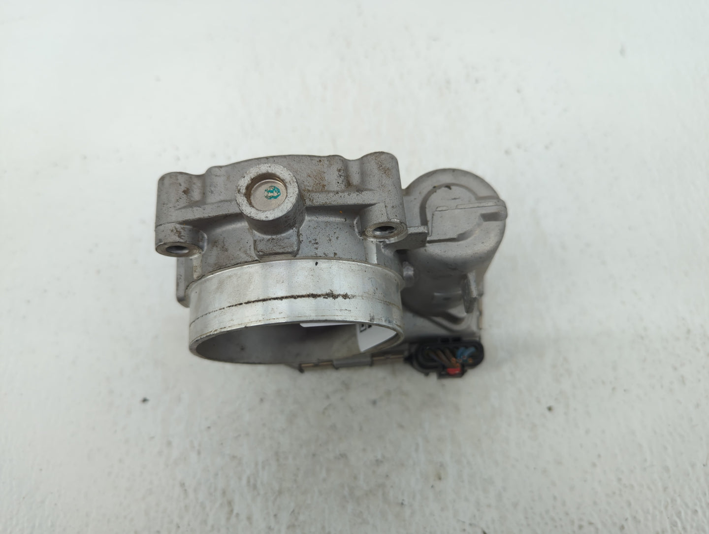 2011-2016 Chrysler Town & Country Throttle Body P/N:05184349AC Fits OEM Used Auto Parts - Oemusedautoparts1.com