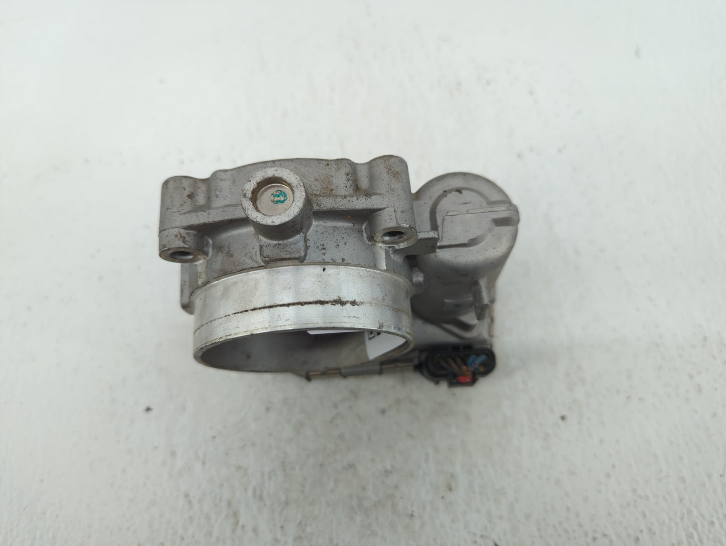 2011-2016 Chrysler Town & Country Throttle Body P/N:05184349AC Fits OEM Used Auto Parts - Oemusedautoparts1.com