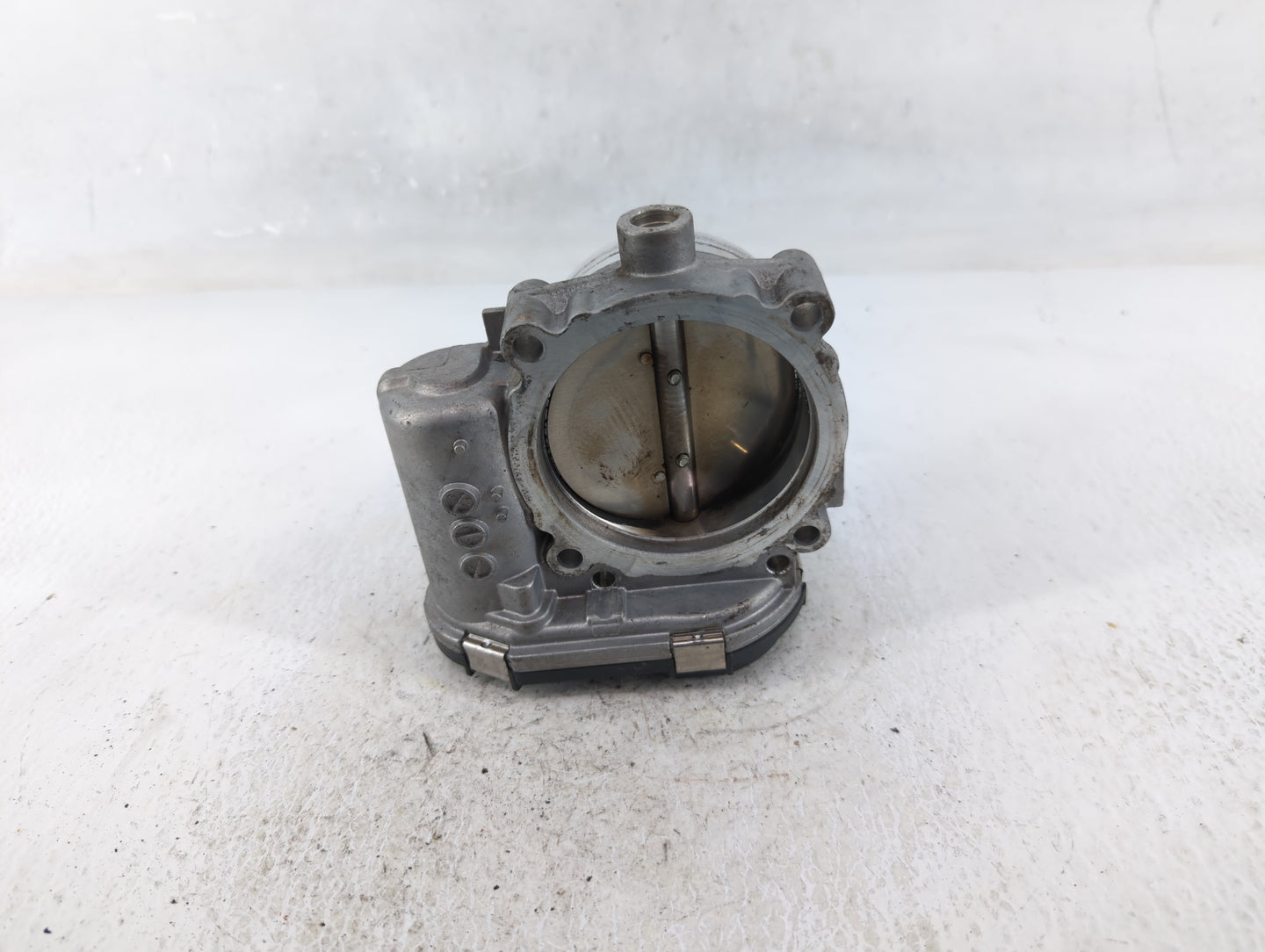 2011-2016 Chrysler Town & Country Throttle Body P/N:0 280 750 570 05184349AC Fits OEM Used Auto Parts - Oemusedautoparts1.co