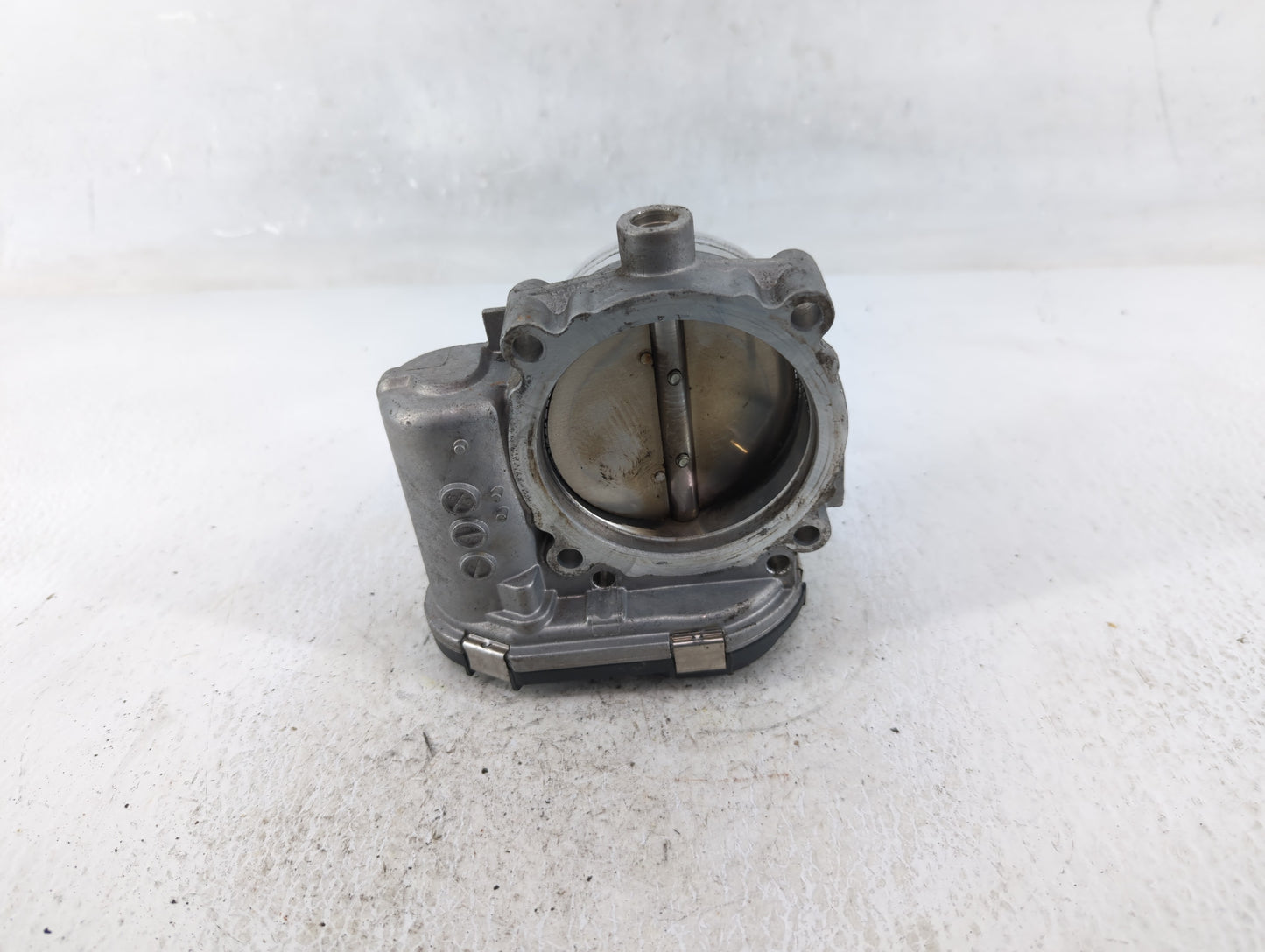 2011-2016 Chrysler Town & Country Throttle Body P/N:0 280 750 570 05184349AC Fits OEM Used Auto Parts - Oemusedautoparts1.co