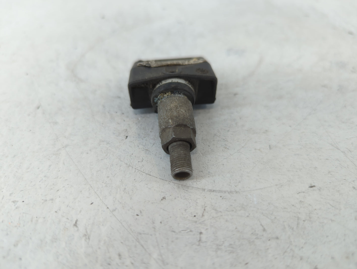 2013 Chrysler Town & Country Tire Pressure Monitoring System Sensor Tpms - Oemusedautoparts1.com