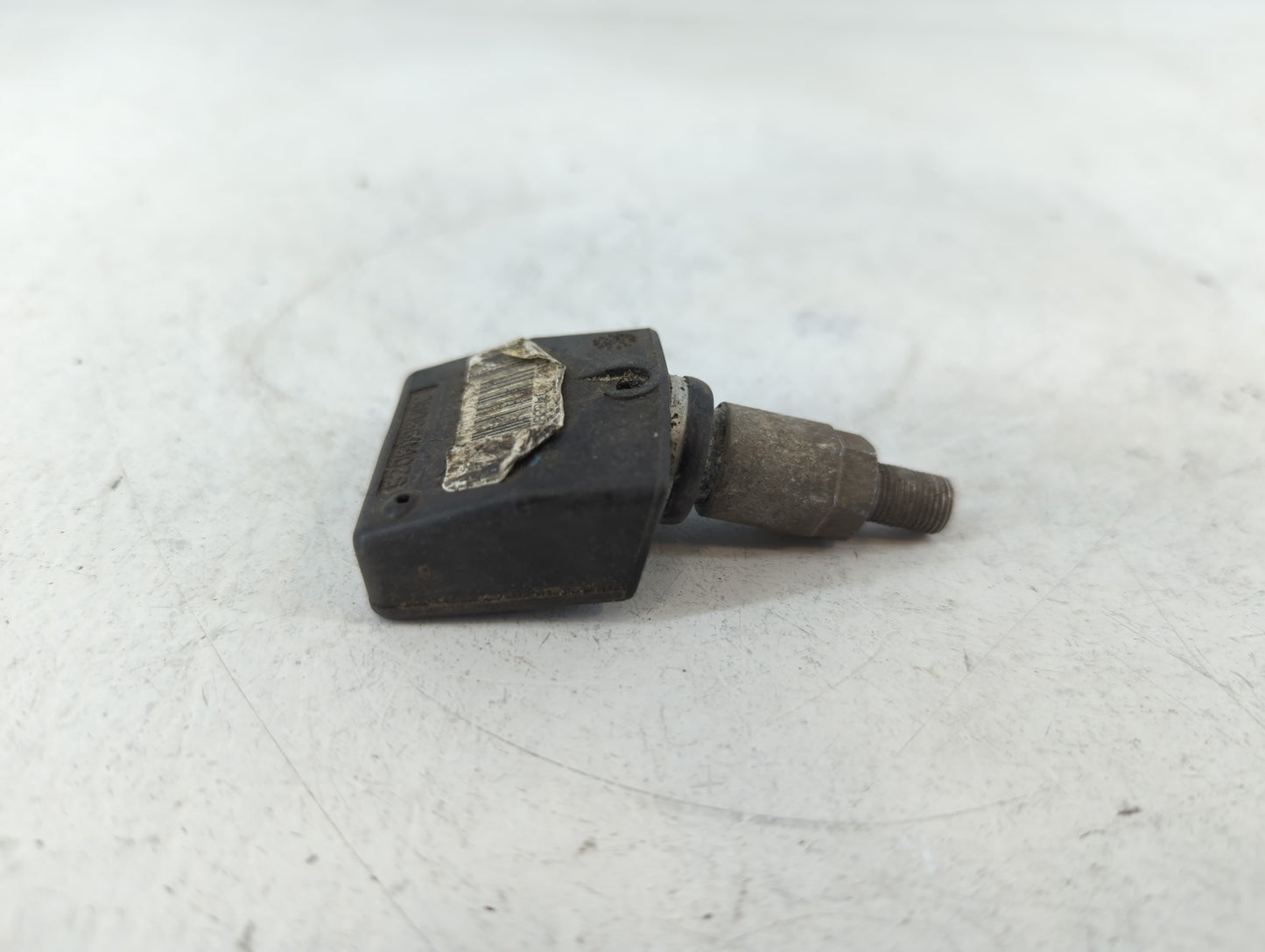 2013 Chrysler Town & Country Tire Pressure Monitoring System Sensor Tpms - Oemusedautoparts1.com