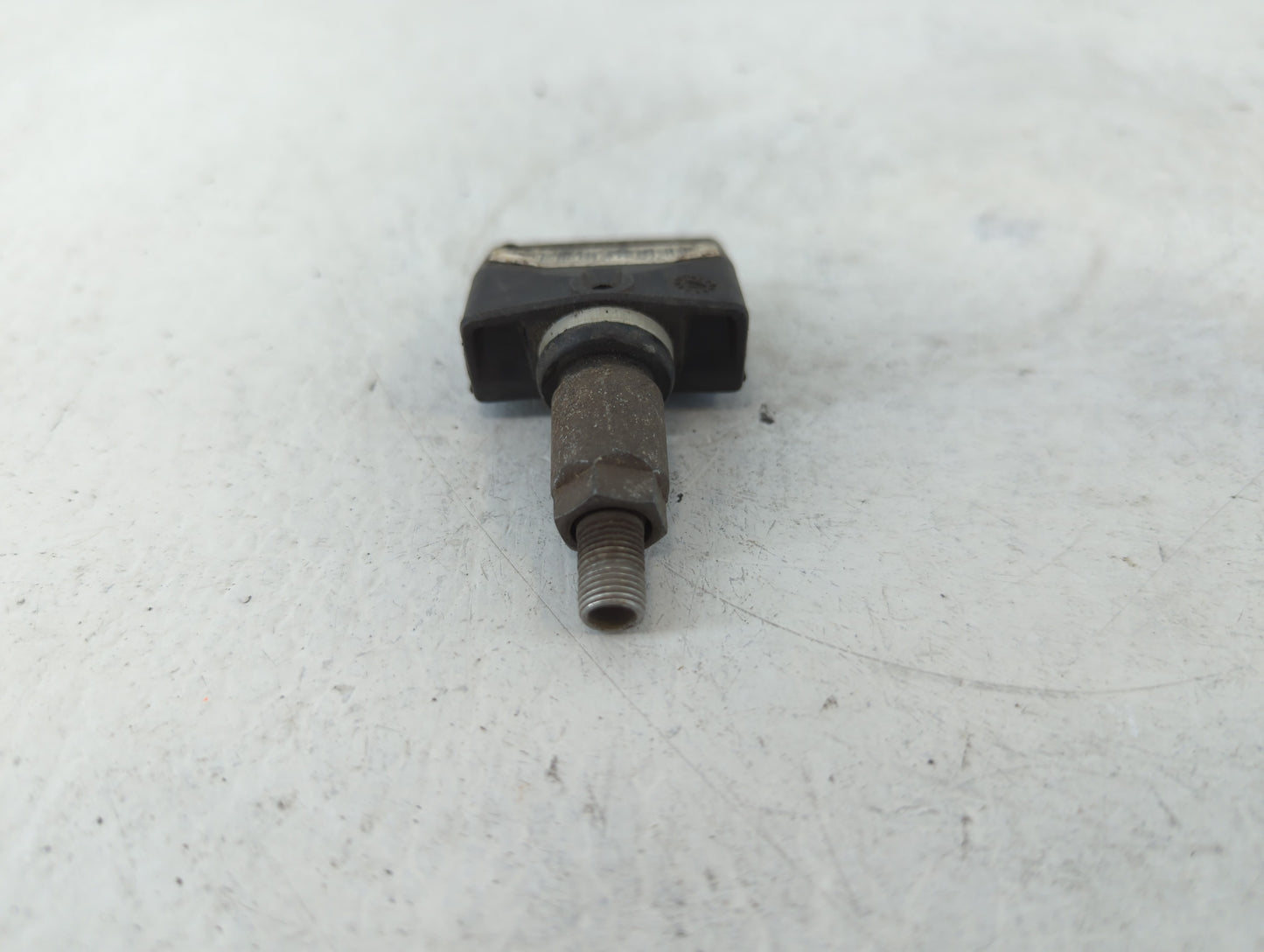 2013 Chrysler Town & Country Tire Pressure Monitoring System Sensor Tpms - Oemusedautoparts1.com