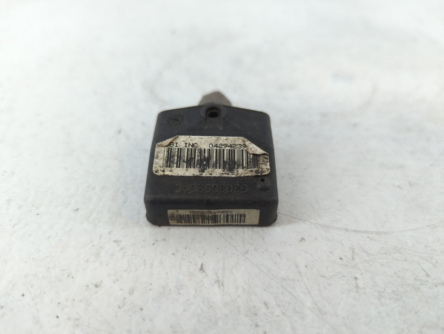 2013 Chrysler Town & Country Tire Pressure Monitoring System Sensor Tpms - Oemusedautoparts1.com