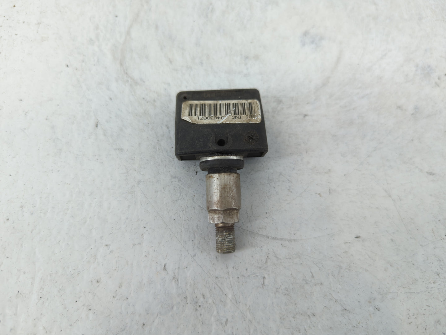 2013 Chrysler Town & Country Tire Pressure Monitoring System Sensor Tpms - Oemusedautoparts1.com