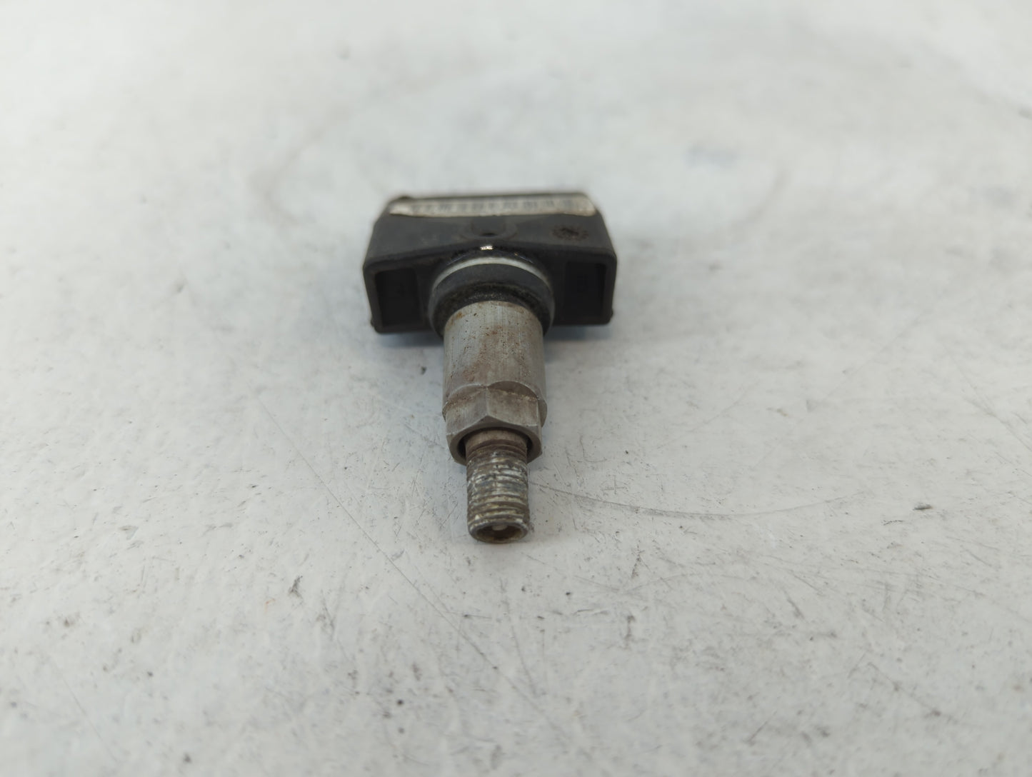 2013 Chrysler Town & Country Tire Pressure Monitoring System Sensor Tpms - Oemusedautoparts1.com
