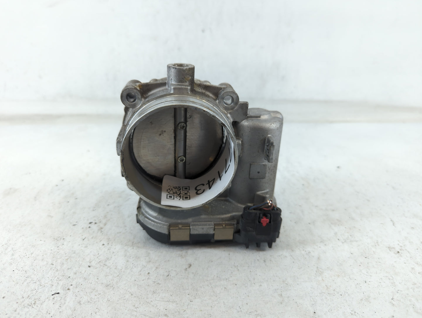 2011-2016 Chrysler Town & Country Throttle Body P/N:0 280 750 570 05184349AC Fits OEM Used Auto Parts - Oemusedautoparts1.co
