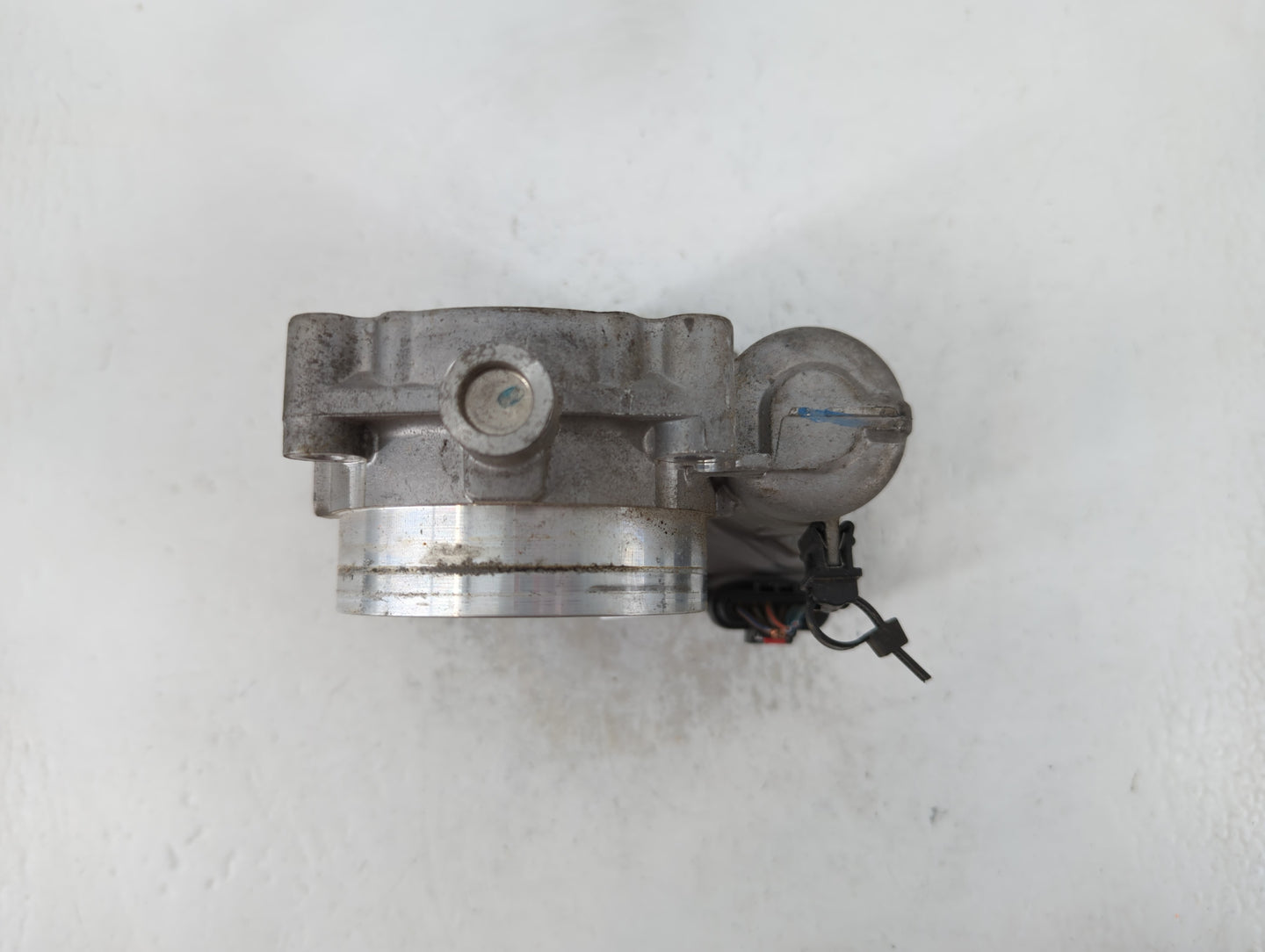 2011-2016 Chrysler Town & Country Throttle Body P/N:0 280 750 570 05184349AC Fits OEM Used Auto Parts - Oemusedautoparts1.co