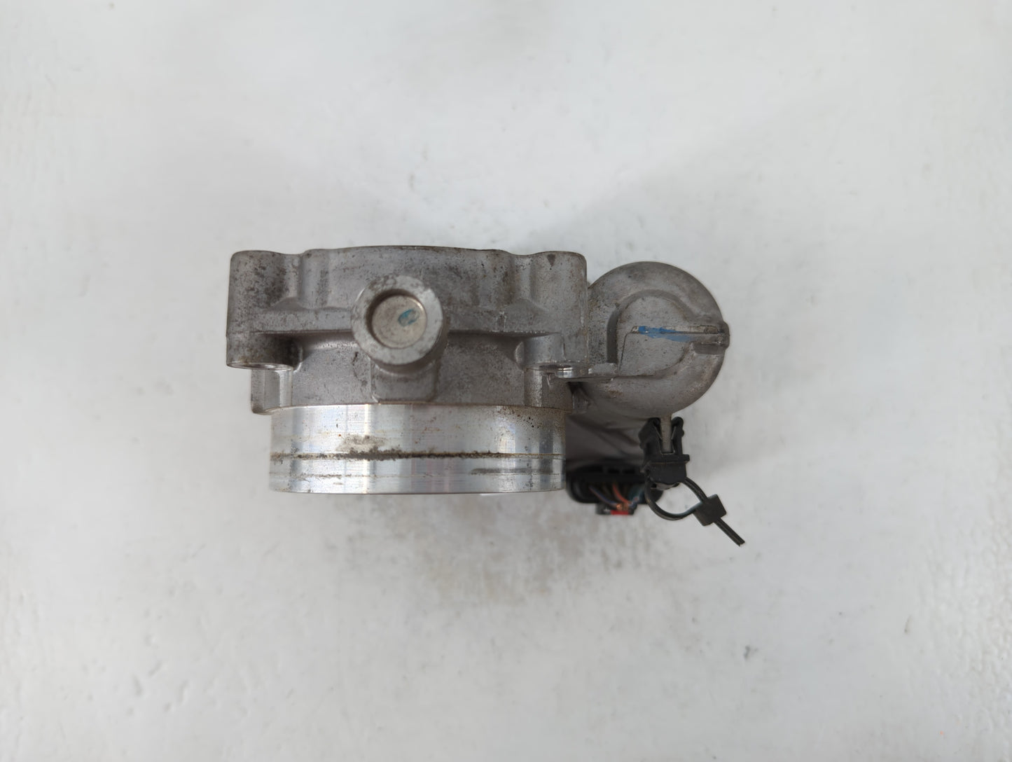 2011-2016 Chrysler Town & Country Throttle Body P/N:0 280 750 570 05184349AC Fits OEM Used Auto Parts - Oemusedautoparts1.co