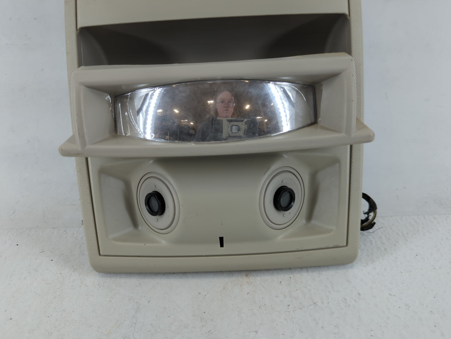 2013 Chrysler Town & Country Overhead Roof Console - Oemusedautoparts1.com