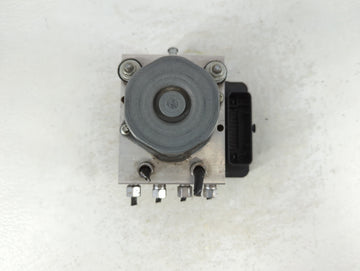 2011-2016 Chrysler Town & Country Throttle Body P/N:P68183803AA Fits OEM Used Auto Parts