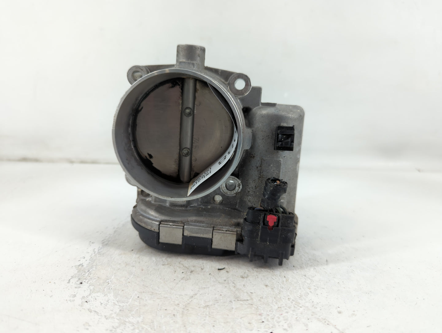 2011-2016 Chrysler Town & Country Throttle Body P/N:0 280 750 570 05184349AC Fits OEM Used Auto Parts - Oemusedautoparts1.co