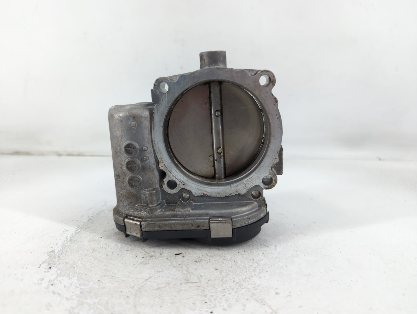 2011-2016 Chrysler Town & Country Throttle Body P/N:0 280 750 570 05184349AC Fits OEM Used Auto Parts - Oemusedautoparts1.co