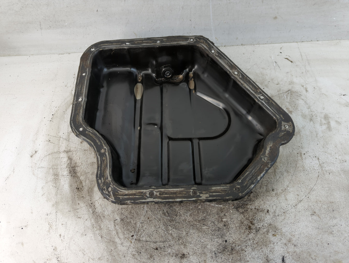 2011-2016 Chrysler Town & Country Engine Oil Pan P/N:340 404AF Fits Fits 2011 2012 2013 2014 2015 2016 2017 2018 2019 2020 2