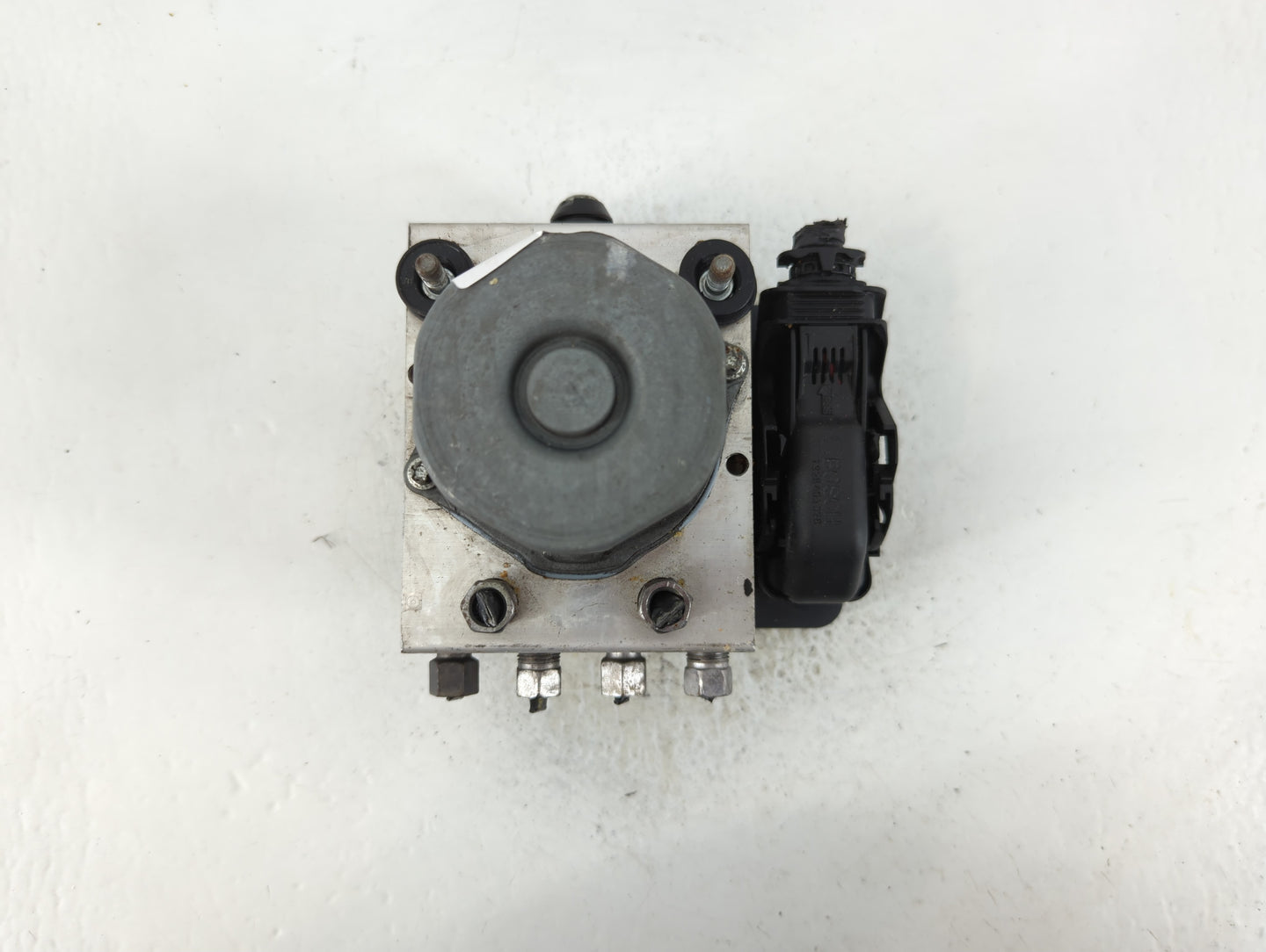 2013 Chrysler Town & Country ABS Pump Control Module Replacement P/N:P68183803AB Fits OEM Used Auto Parts - Oemusedautoparts