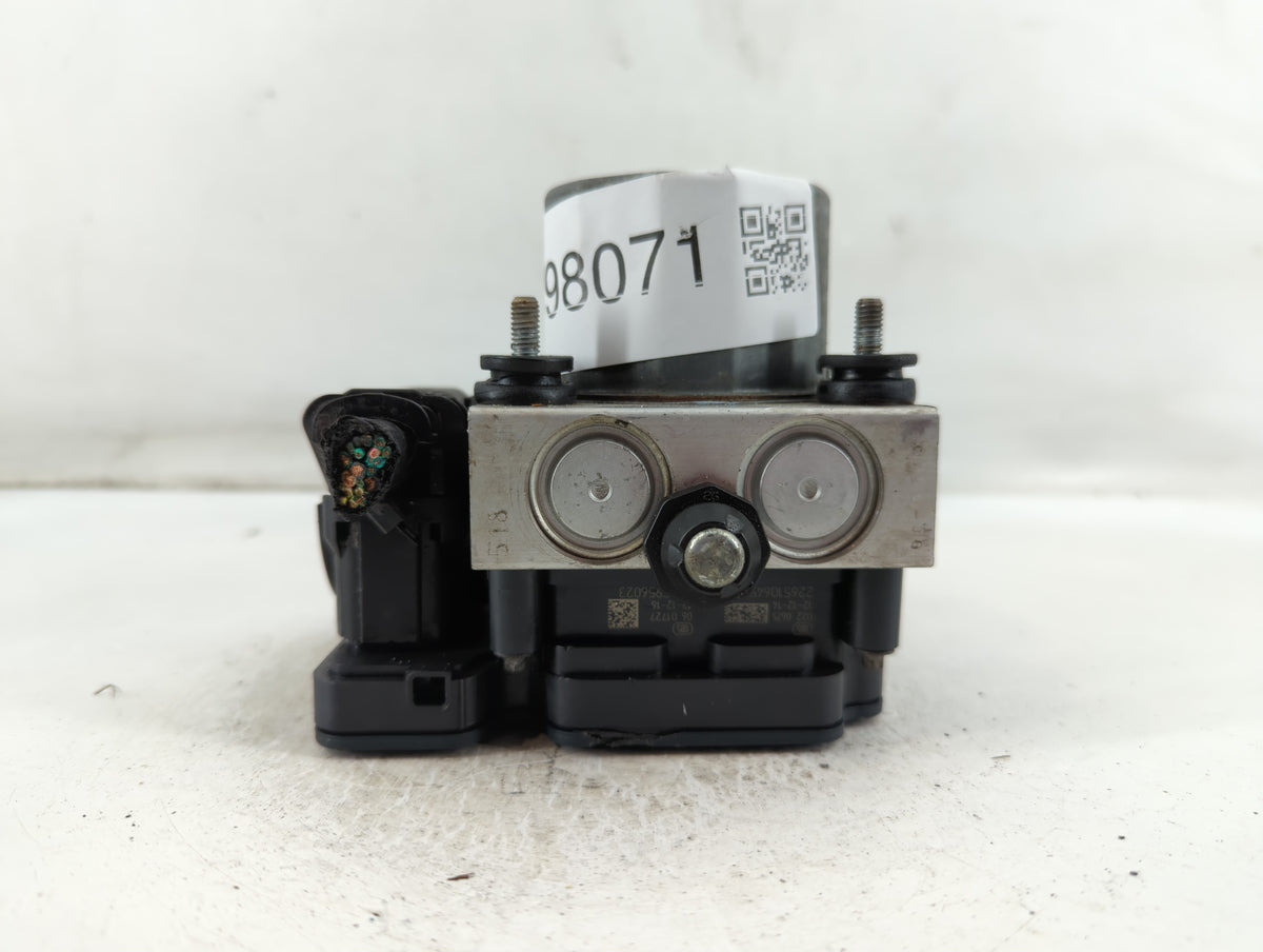 2013 Chrysler Town & Country Anti-Lock Brake ABS Pump Module Actuator OEM P/N:P68183803AB Fits OEM Used Auto Parts - Oemused