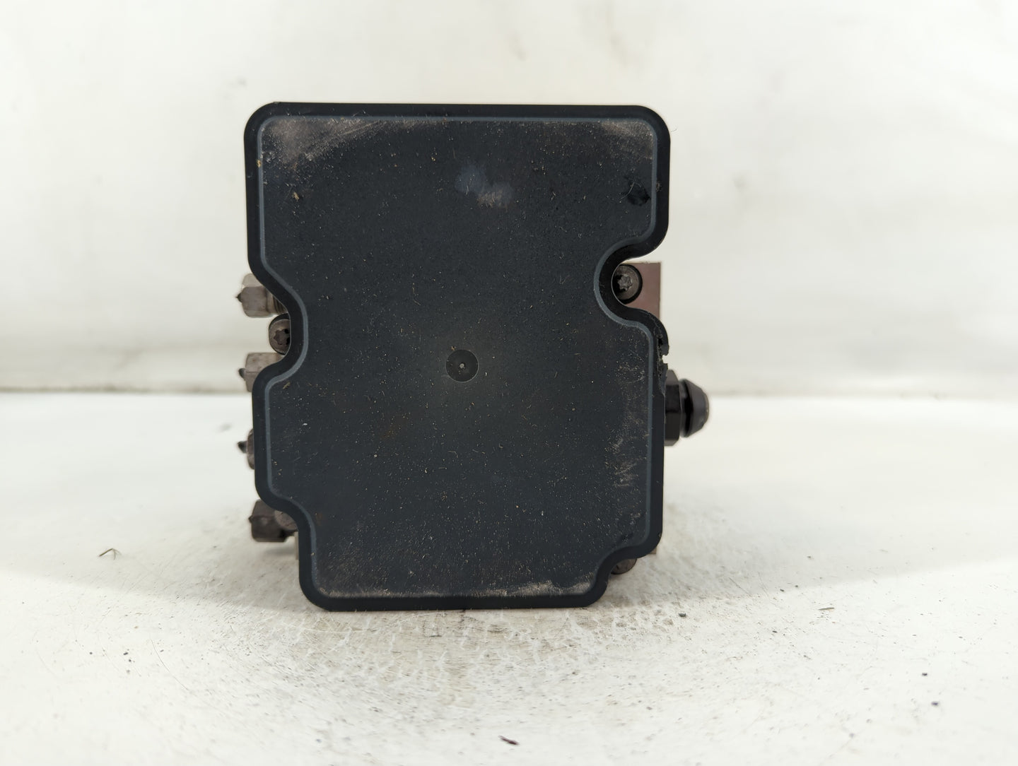 2013 Chrysler Town & Country ABS Pump Control Module Replacement P/N:P68183803AB Fits OEM Used Auto Parts - Oemusedautoparts