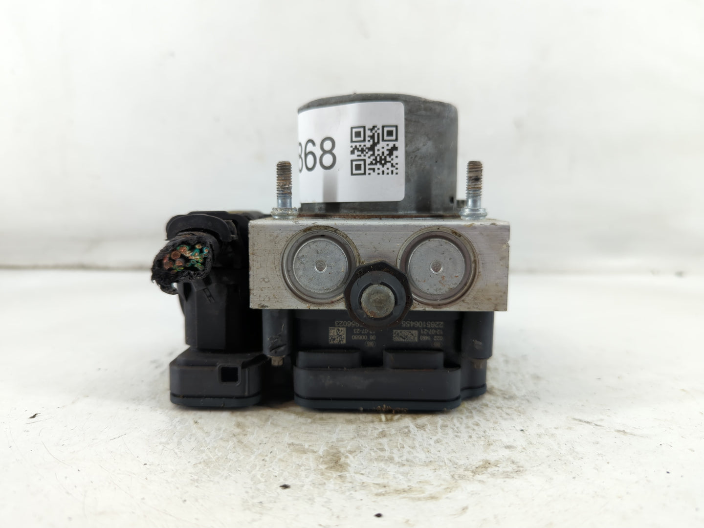 2013 Chrysler Town & Country ABS Pump Control Module Replacement P/N:P68183803AA Fits OEM Used Auto Parts - Oemusedautoparts