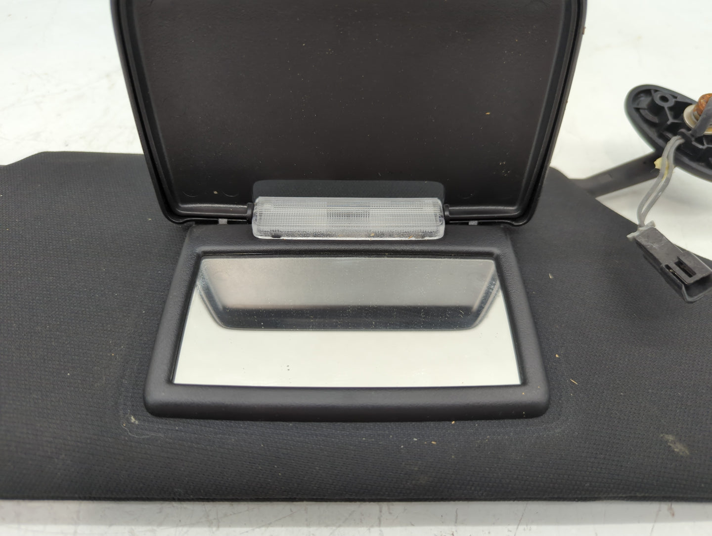 2013 Dodge Avenger Sun Visor Shade Replacement Passenger Right Mirror Fits OEM Used Auto Parts - Oemusedautoparts1.com