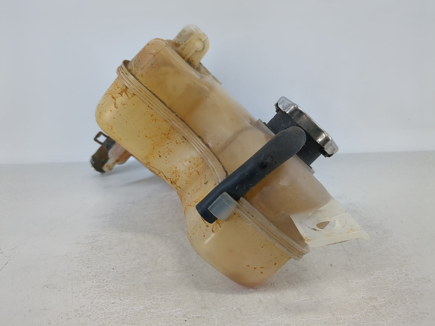 2013 Dodge Avenger Radiator Coolant Overflow Expansion Tank Bottle - Oemusedautoparts1.com