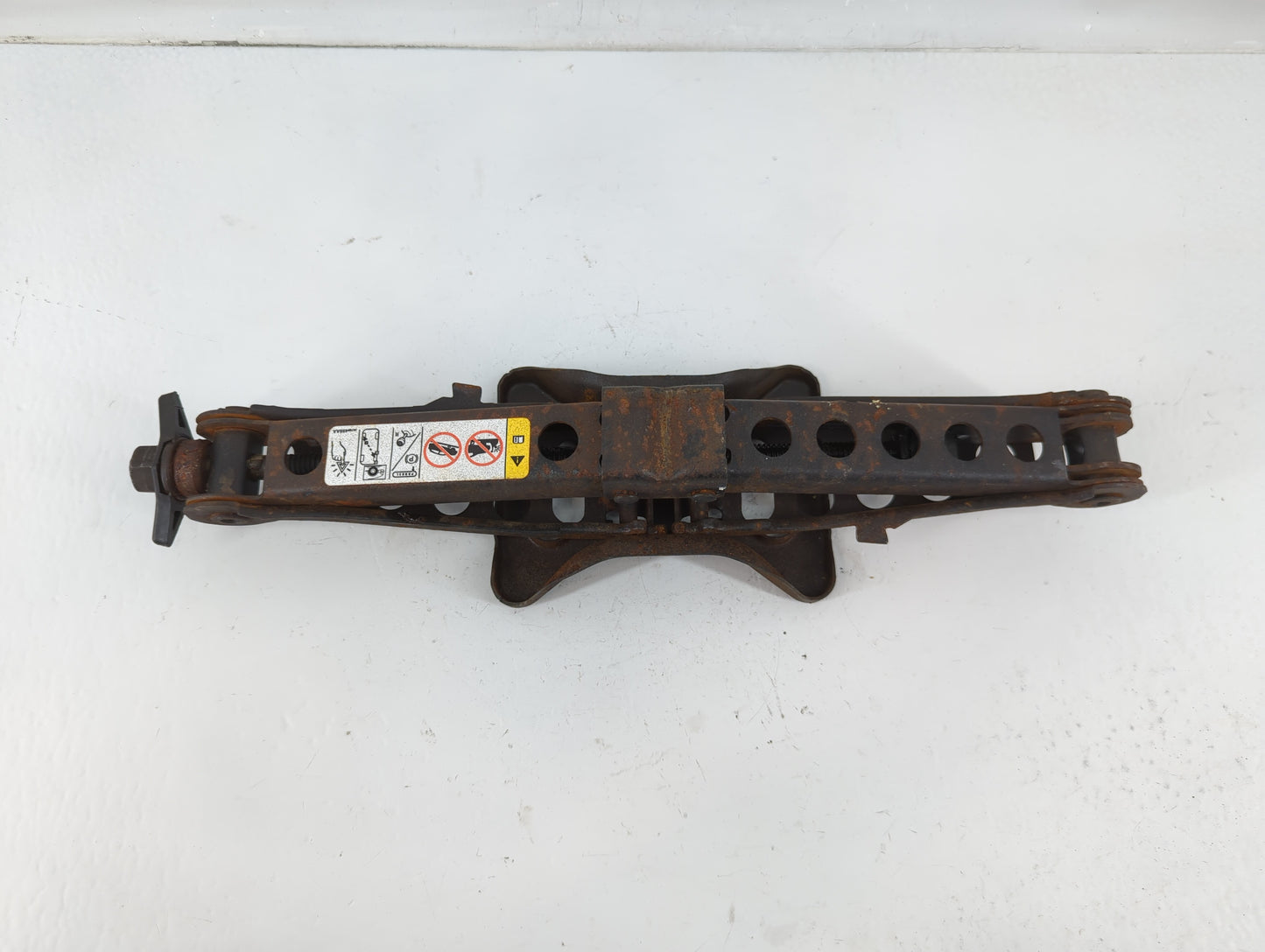 2013 Dodge Avenger Spare Scissor Car Jack Black 1054852 - Oemusedautoparts1.com