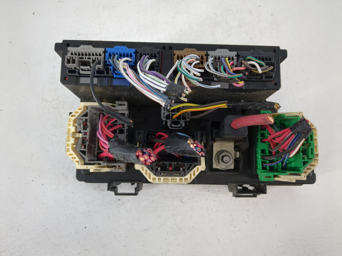 2011-2014 Dodge Avenger Fusebox Fuse Box Relay Module Tipm P04692846ae - Oemusedautoparts1.com