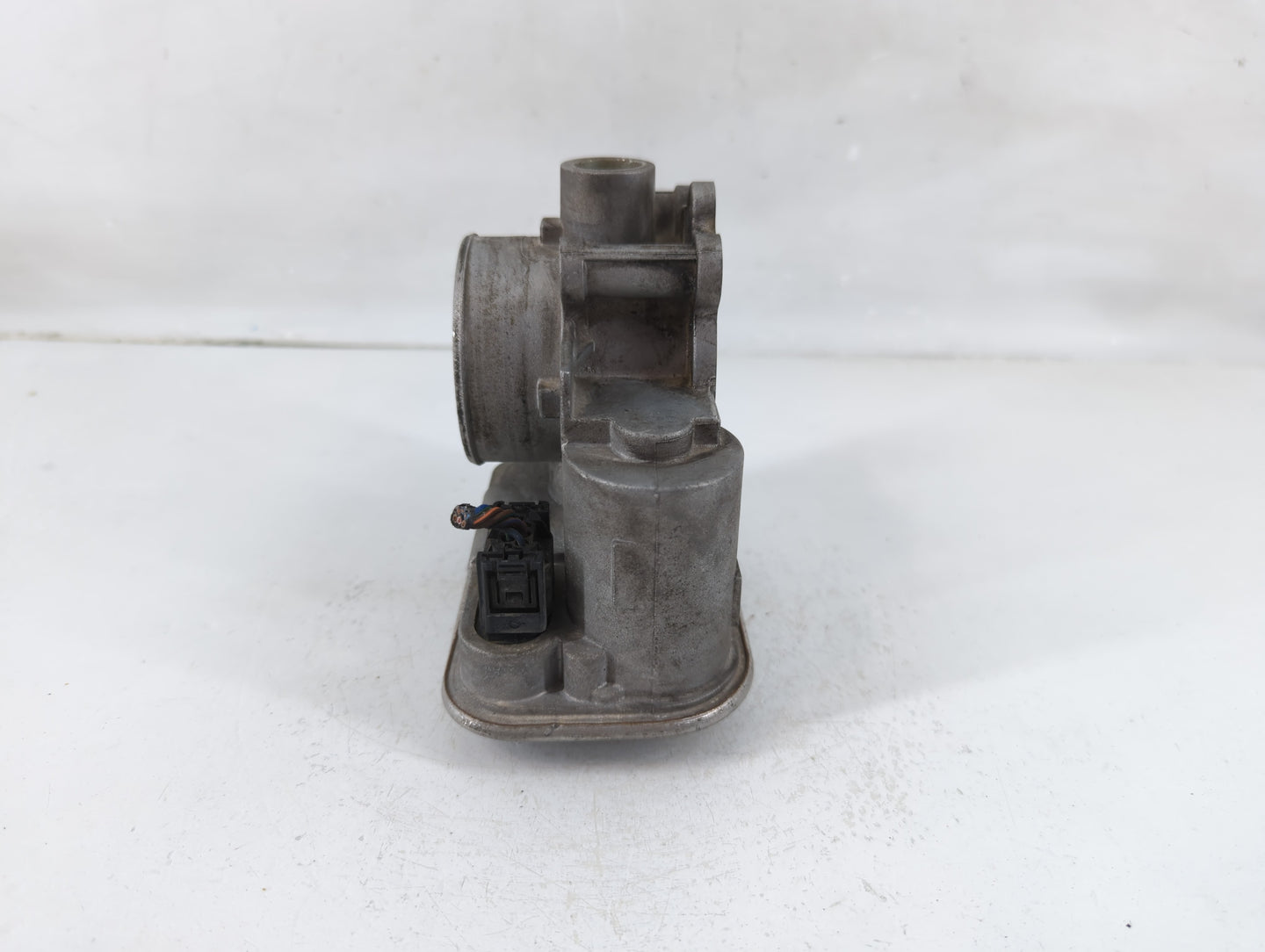 2008-2014 Dodge Avenger Throttle Body P/N:5429090 Fits Fits 2007 2008 2009 2010 2011 2012 2013 2014 2015 2016 2017 2018 OEM 