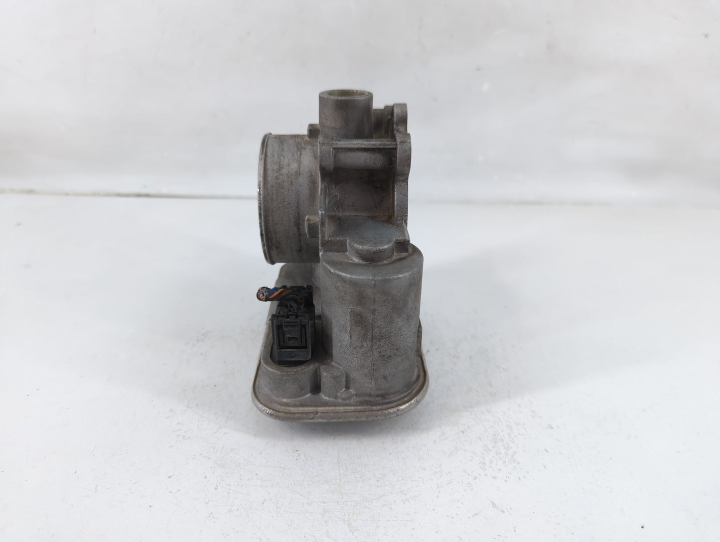 2008-2014 Dodge Avenger Throttle Body P/N:5429090 Fits Fits 2007 2008 2009 2010 2011 2012 2013 2014 2015 2016 2017 2018 OEM 