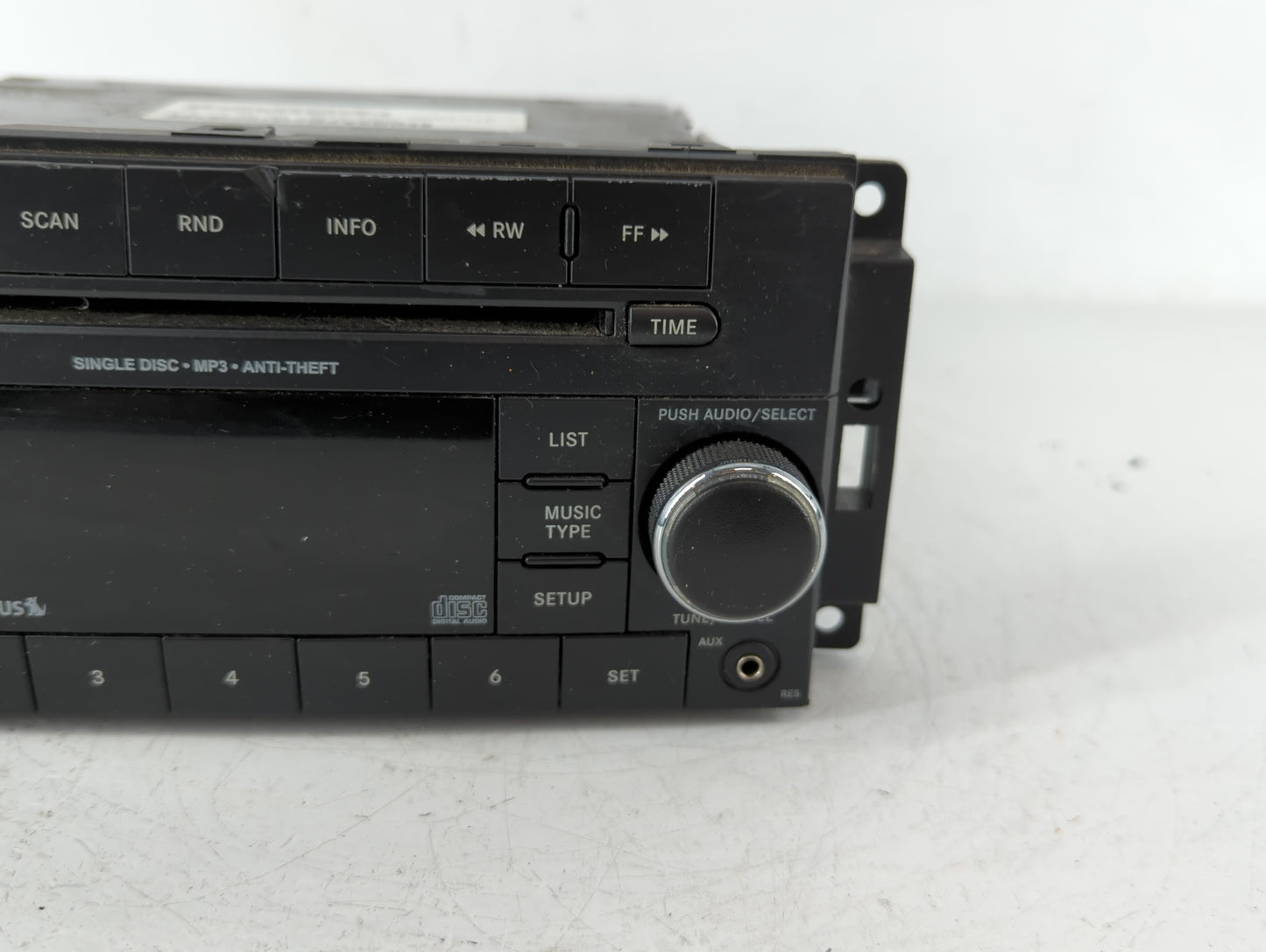 2013-2014 Dodge Avenger Radio AM FM Cd Player Receiver Replacement P/N:P05091163AC Fits Fits 2013 2014 OEM Used Auto Parts -