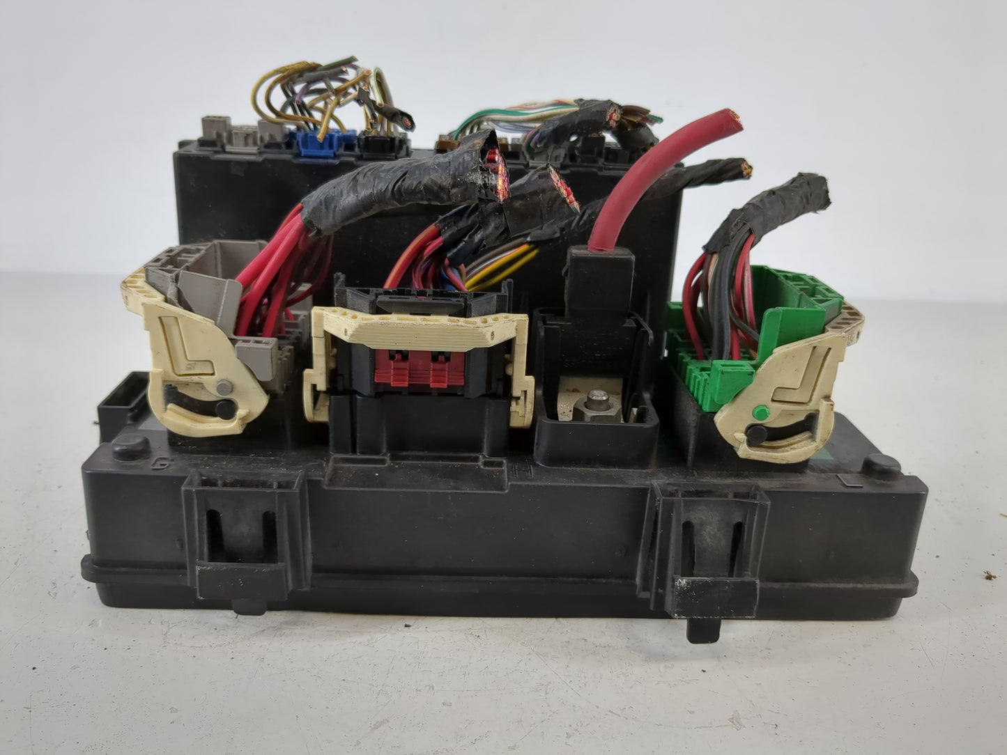 2011-2014 Dodge Avenger Fusebox Fuse Box Relay Module Tipm P04692346ae - Oemusedautoparts1.com