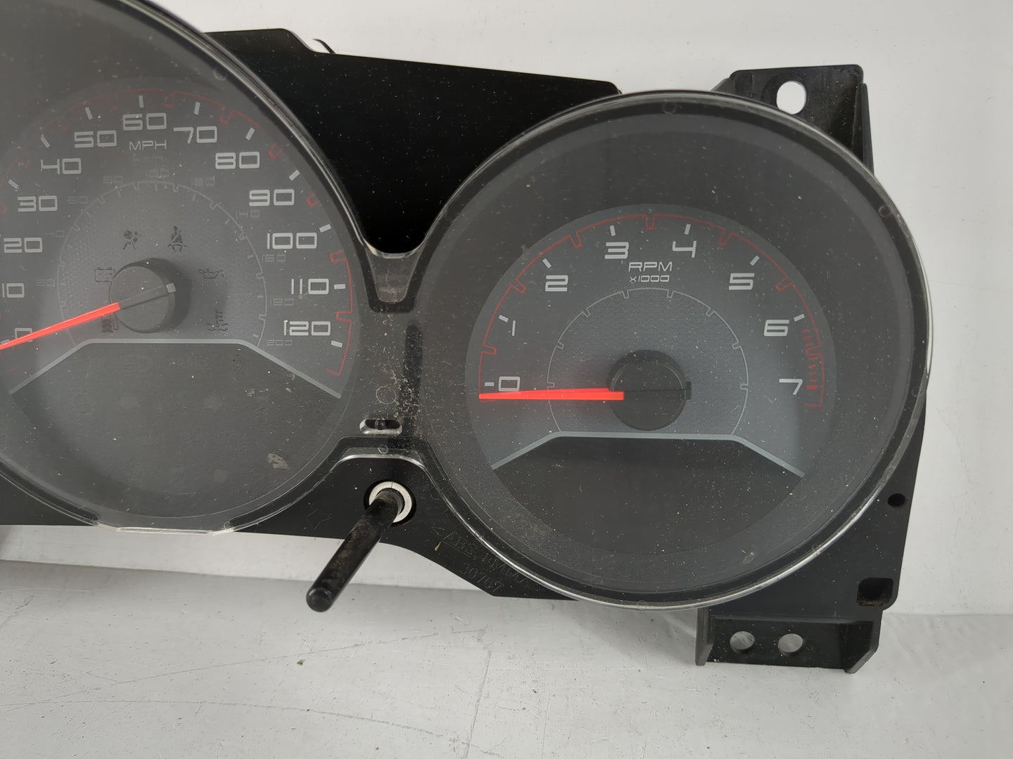 2011-2014 Dodge Avenger Instrument Cluster Speedometer Gauges P/N:P56046511AH Fits Fits 2011 2012 2013 2014 OEM Used Auto Pa