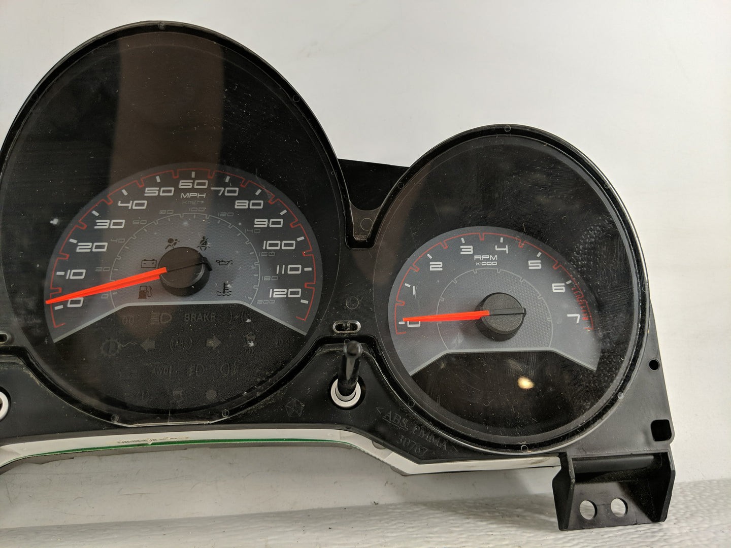 2011-2014 Dodge Avenger Instrument Cluster Speedometer Gauges P/N:P56046511AH Fits Fits 2011 2012 2013 2014 OEM Used Auto Pa