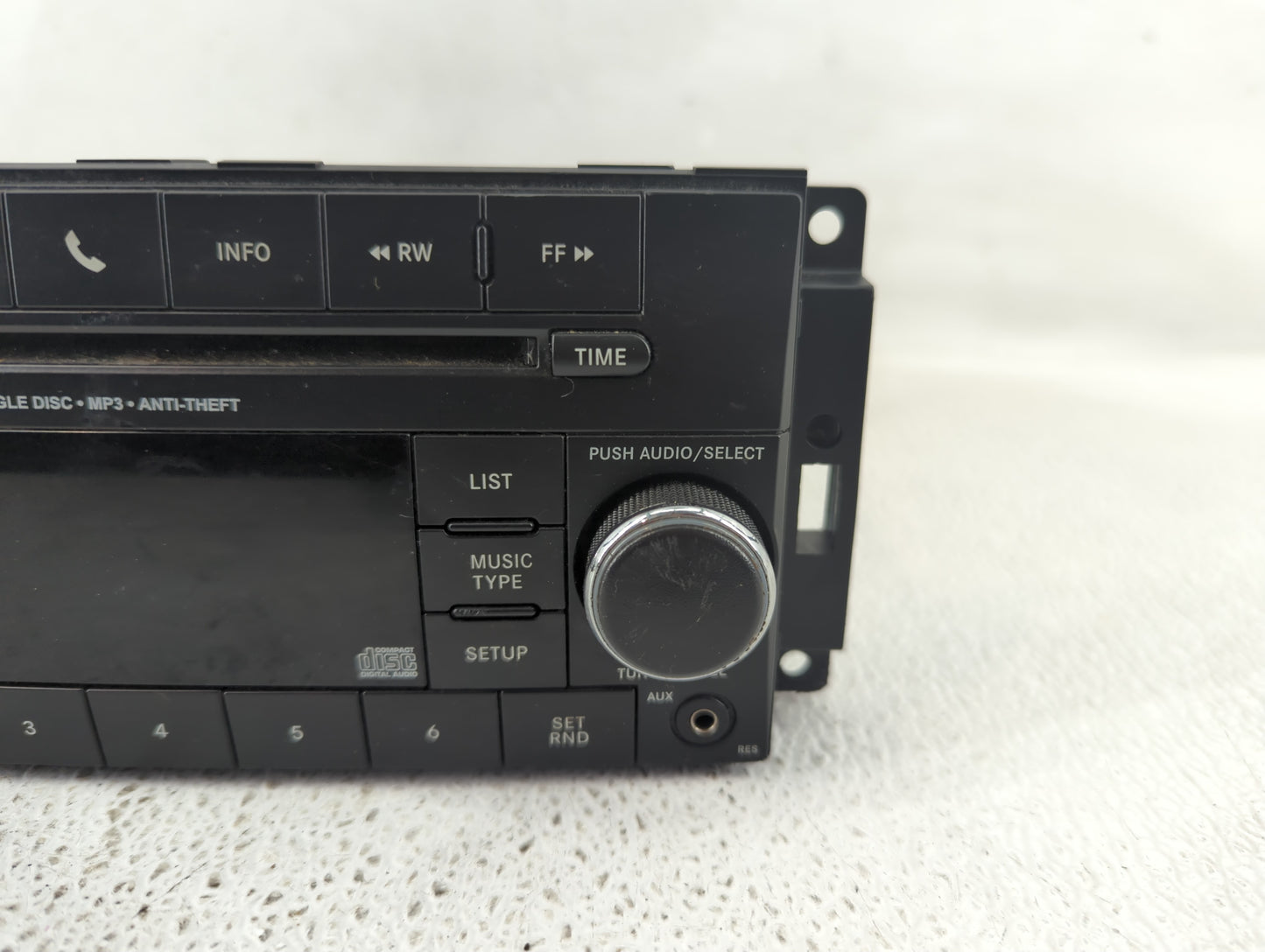 2013-2014 Dodge Avenger Radio AM FM Cd Player Receiver Replacement P/N:P05091197AB Fits Fits 2013 2014 OEM Used Auto Parts -
