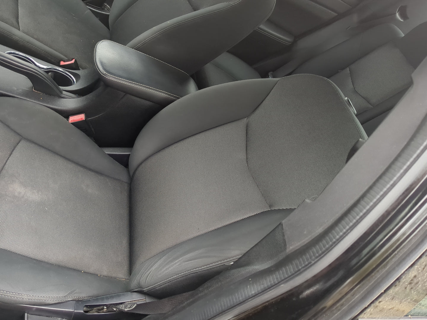 2011-2014 Dodge Avenger Driver Front Seat Oem 1200685 - Oemusedautoparts1.com